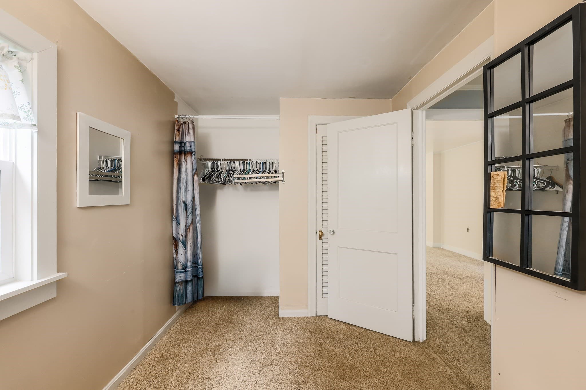 Single Family Residence at 43 Mashapaug Rd, Holland MA 01521, photo 33 of 41