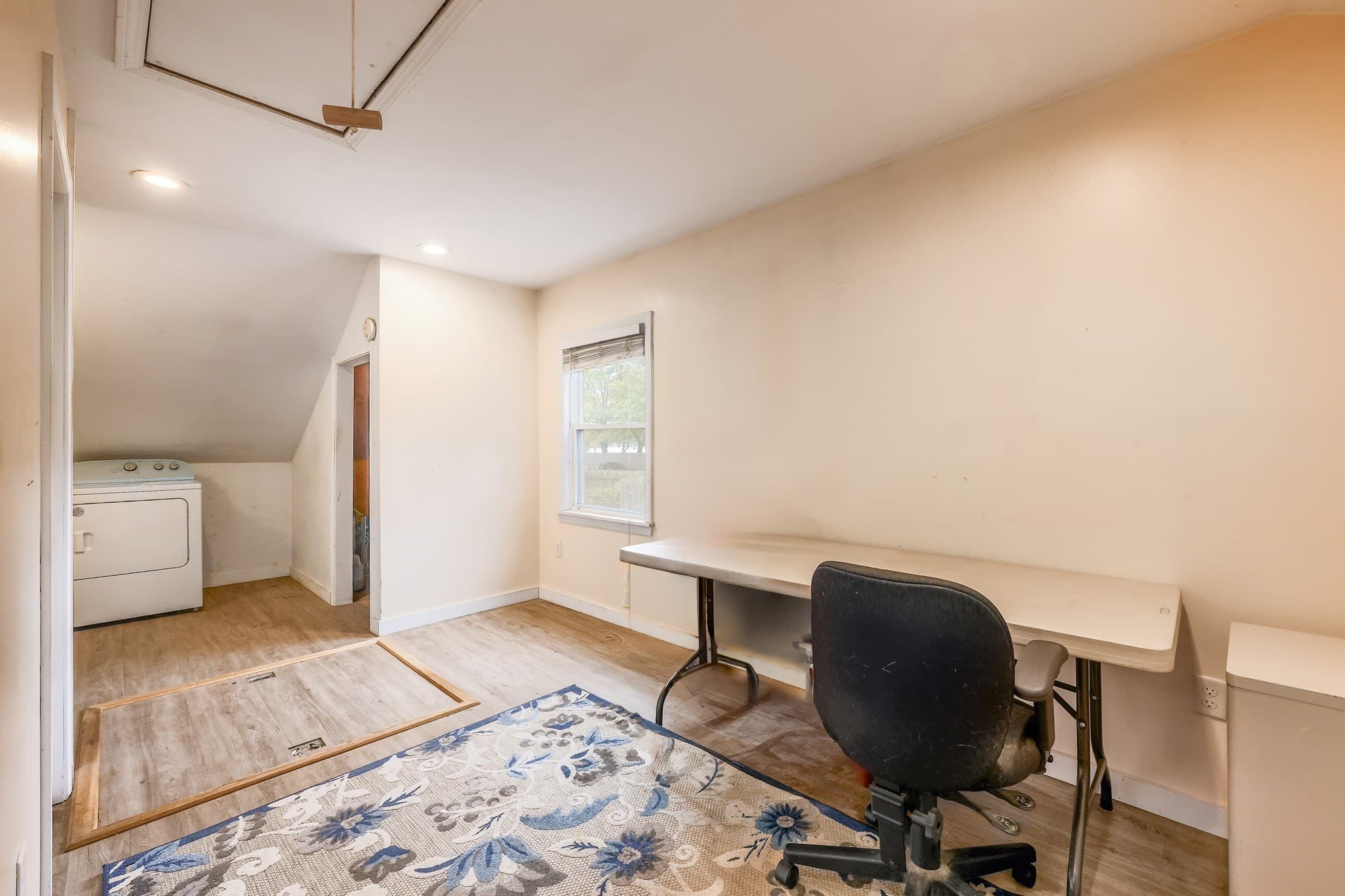 Single Family Residence at 43 Mashapaug Rd, Holland MA 01521, photo 37 of 41