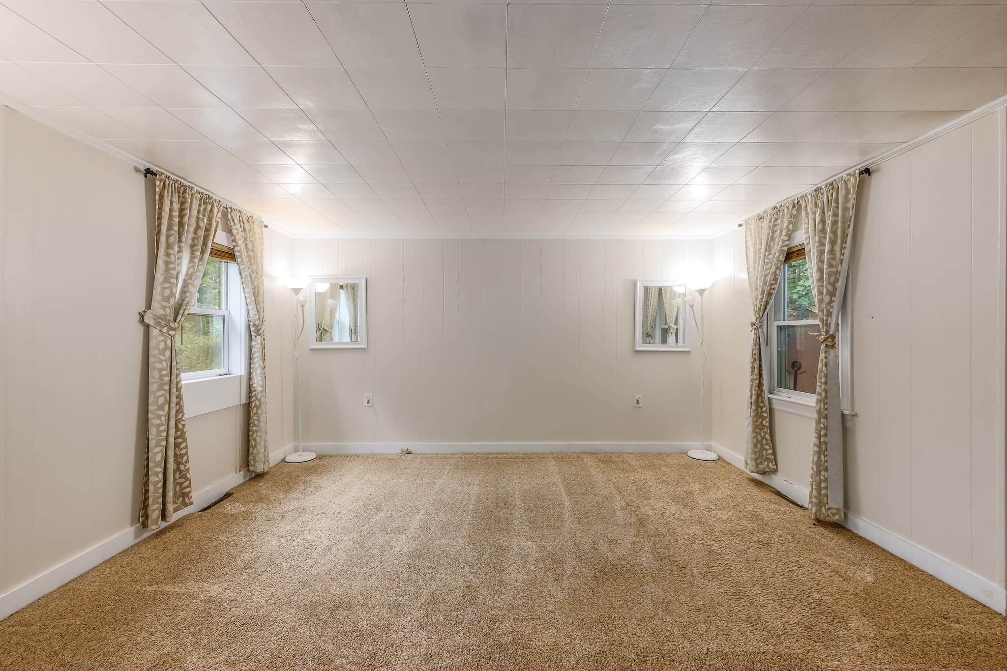 Single Family Residence at 43 Mashapaug Rd, Holland MA 01521, photo 29 of 41