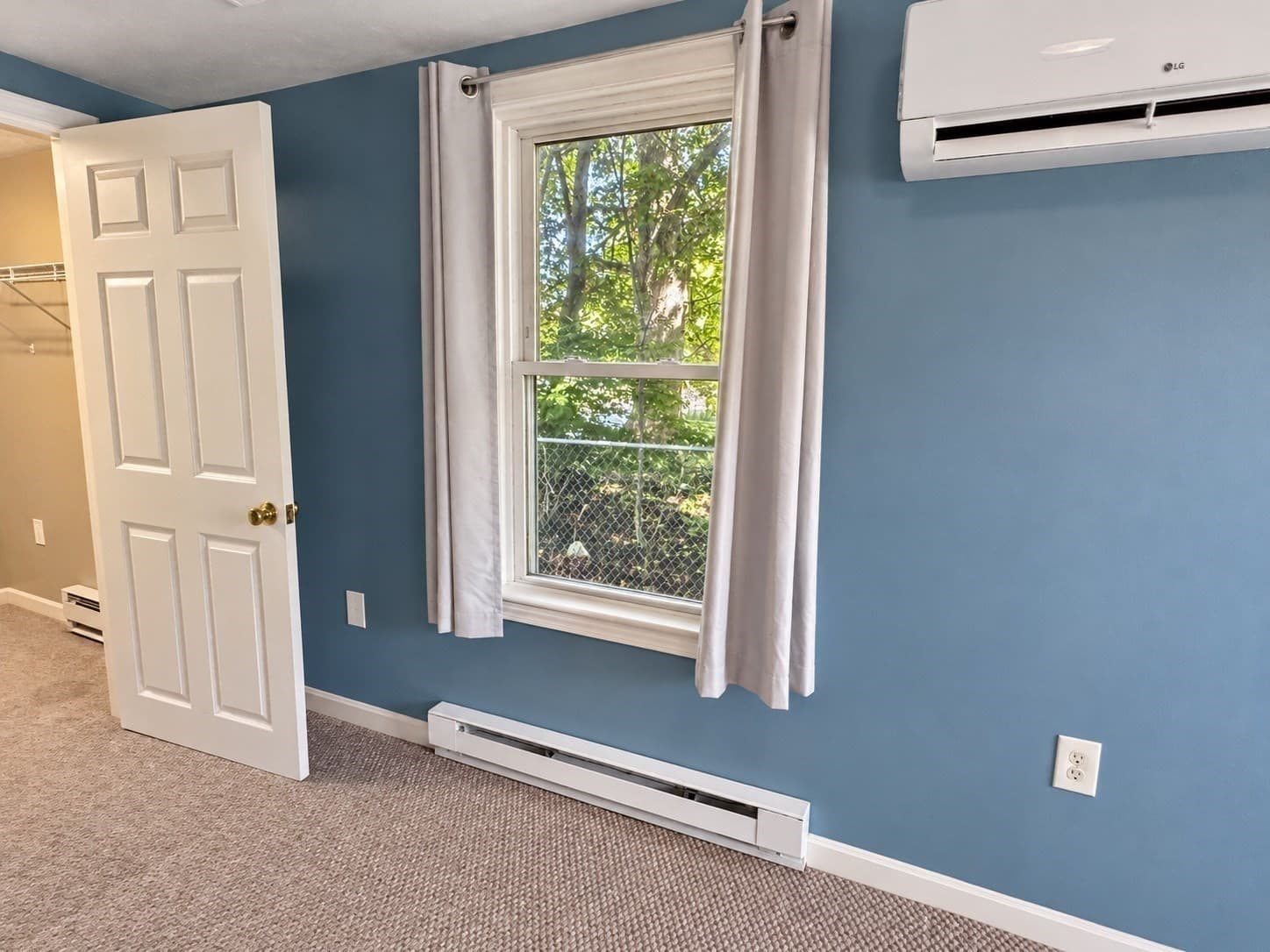 Single Family Residence at 7 Myers St, Uxbridge MA 01569, Uxbridge, photo 13 of 21