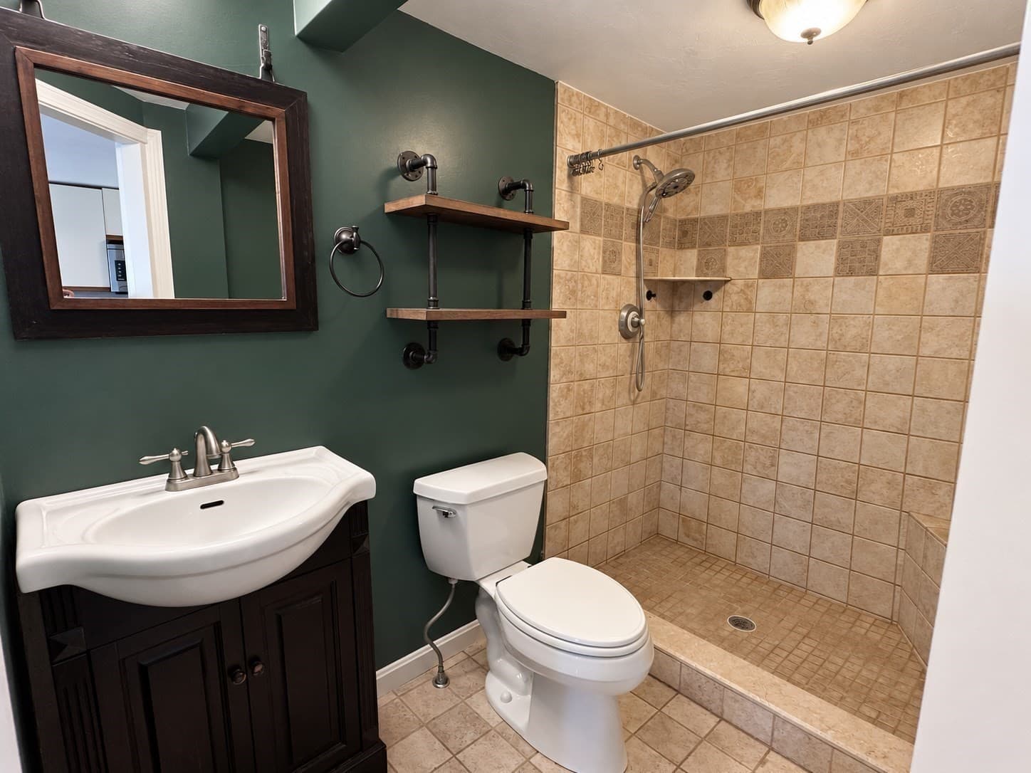 Single Family Residence at 7 Myers St, Uxbridge MA 01569, Uxbridge, photo 10 of 21
