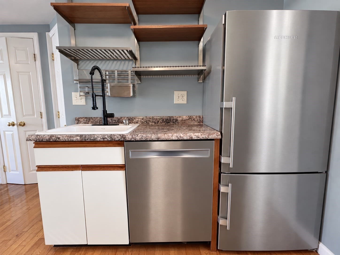Single Family Residence at 7 Myers St, Uxbridge MA 01569, Uxbridge, photo 8 of 21