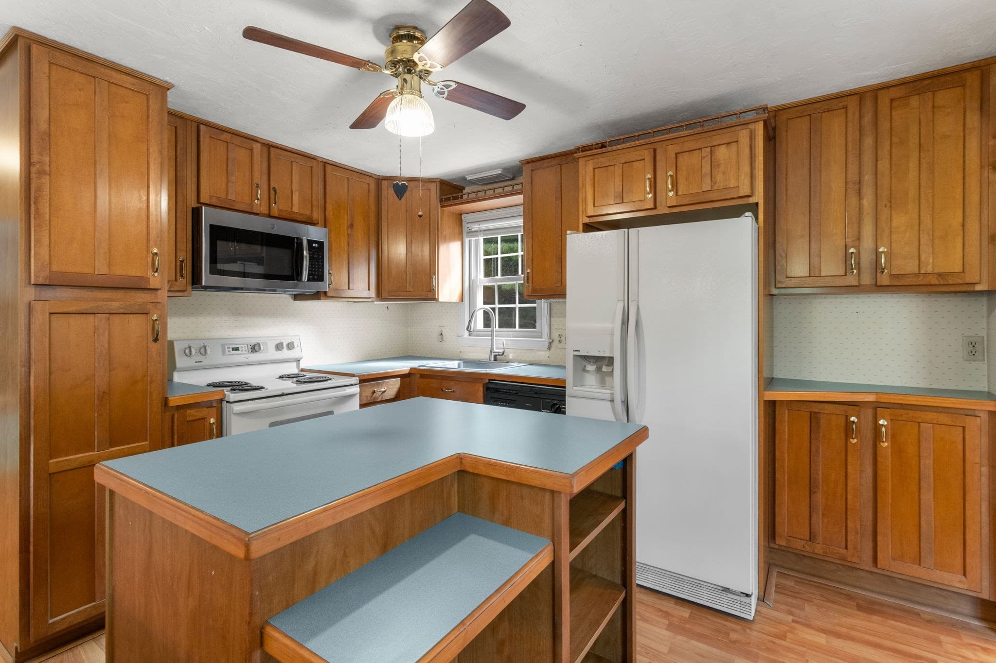 Single Family Residence at 15 Plantation Rd, Plymouth MA 02360, Plymouth, photo 10 of 36