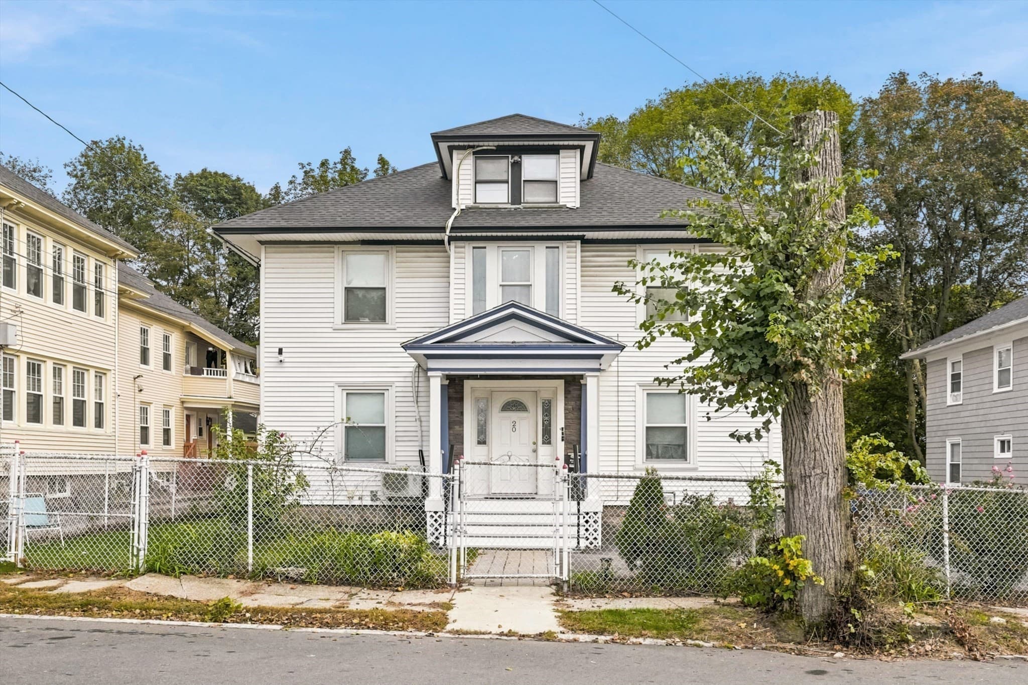 20 Ridge Rd, Lawrence MA 01841