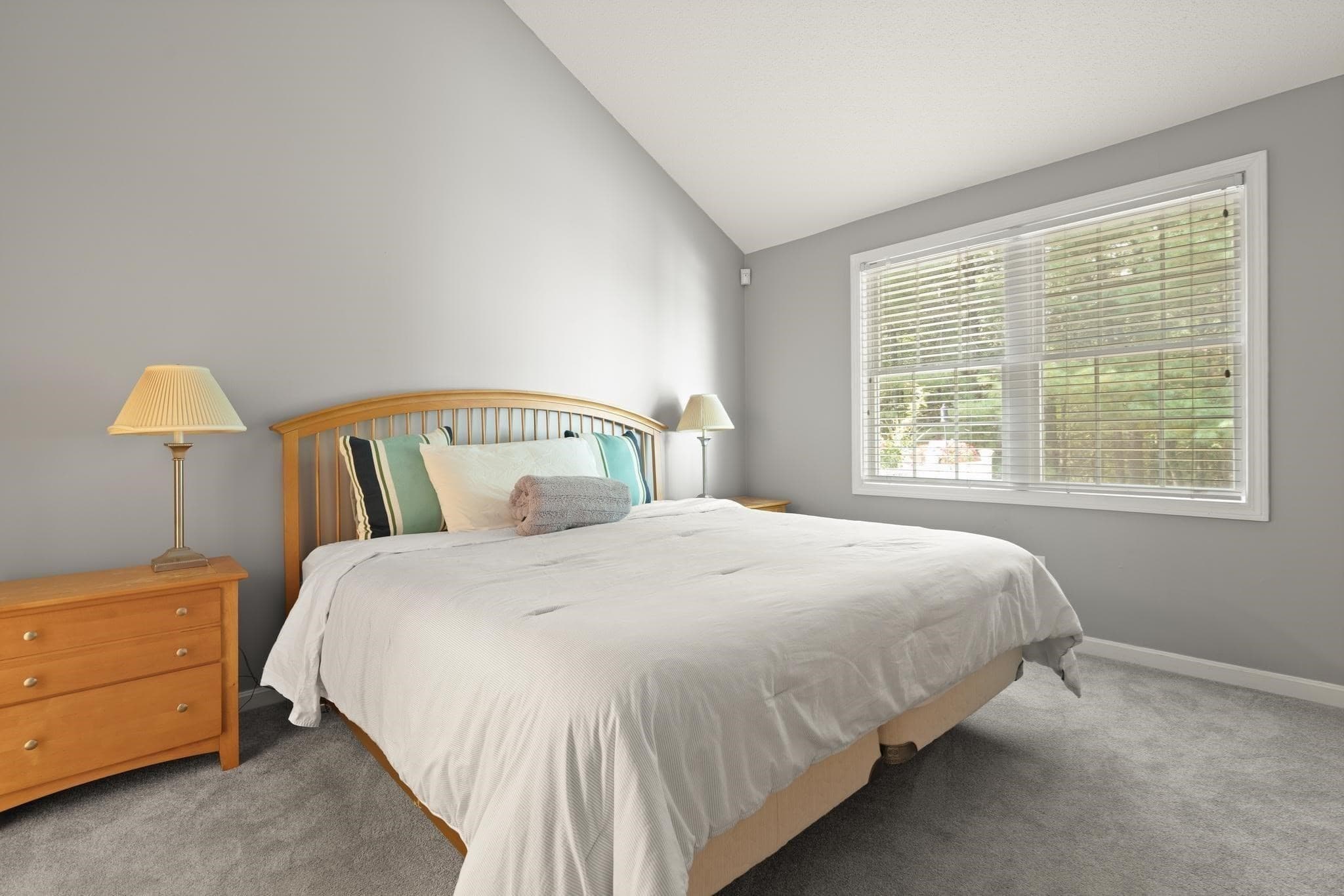 Condominium at 142 Cannon Forge Dr # 142, Foxboro MA 02035, Foxboro, photo 11 of 33