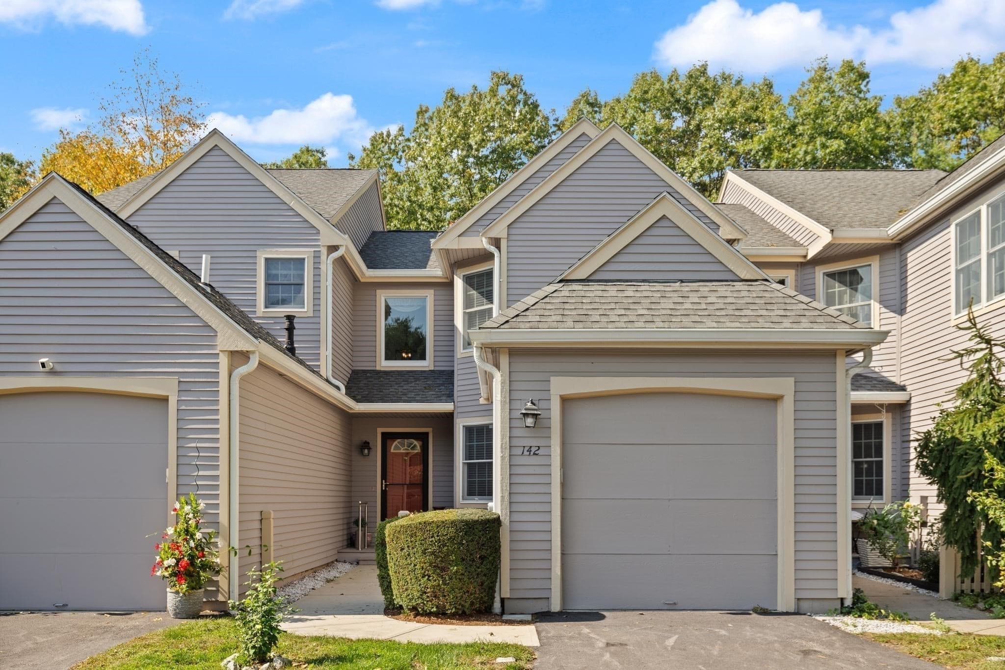 Condominium at 142 Cannon Forge Dr # 142, Foxboro MA 02035, Foxboro, photo 25 of 33