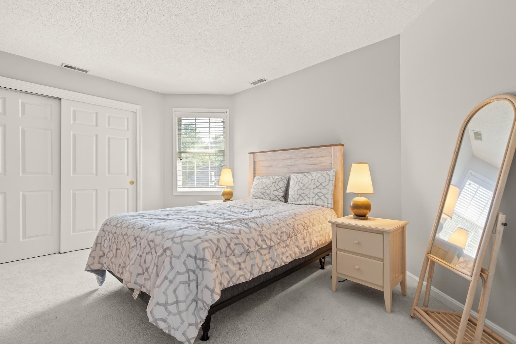 Condominium at 142 Cannon Forge Dr # 142, Foxboro MA 02035, Foxboro, photo 21 of 33