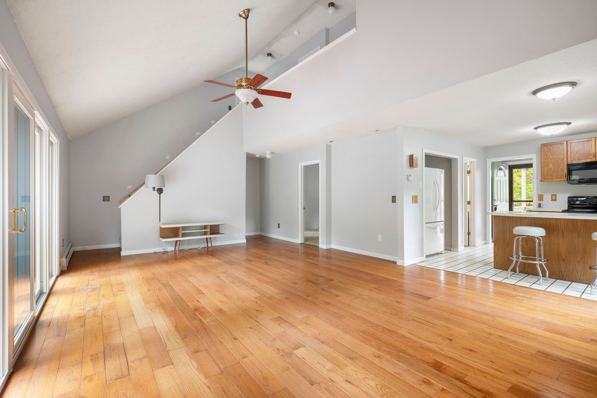 Single Family Residence at 35 Old Sawmill Rd, Woodstock CT 06281, photo 6 of 36
