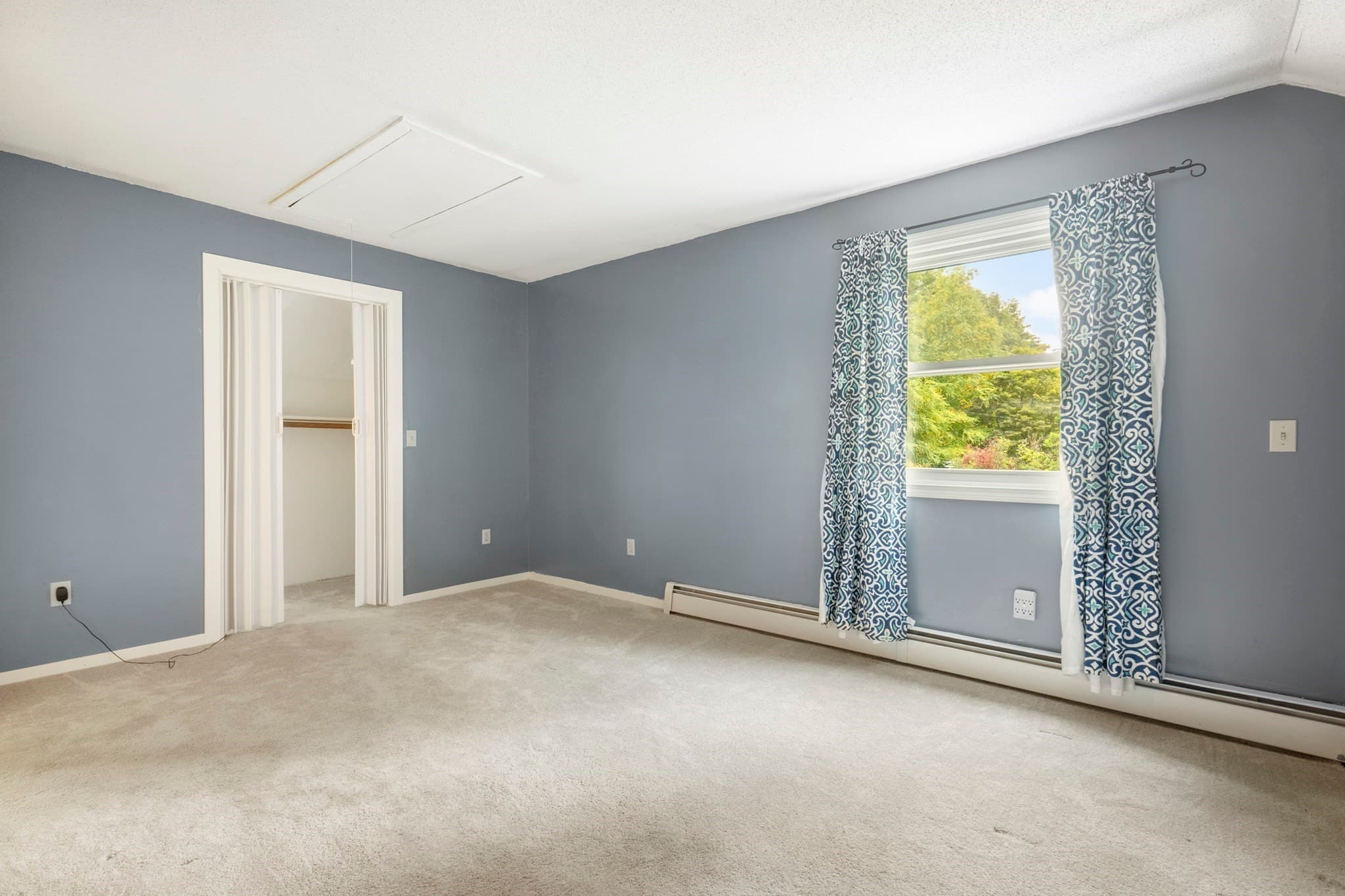 Single Family Residence at 35 Old Sawmill Rd, Woodstock CT 06281, photo 22 of 36