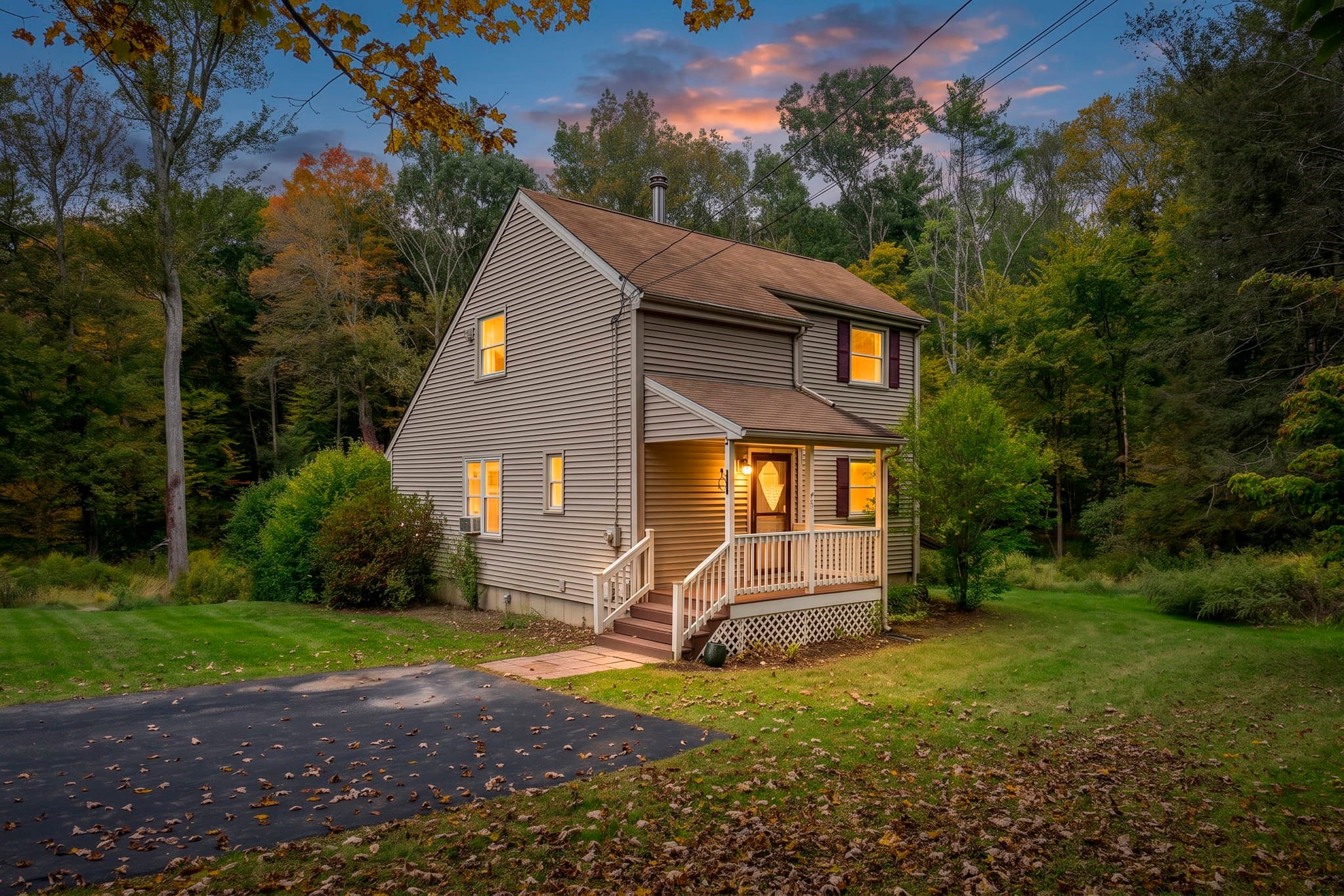 Single Family Residence at 35 Old Sawmill Rd, Woodstock CT 06281, photo 5 of 36