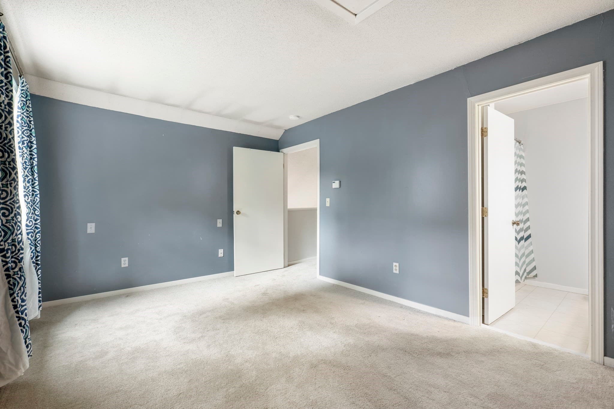 Single Family Residence at 35 Old Sawmill Rd, Woodstock CT 06281, photo 21 of 36