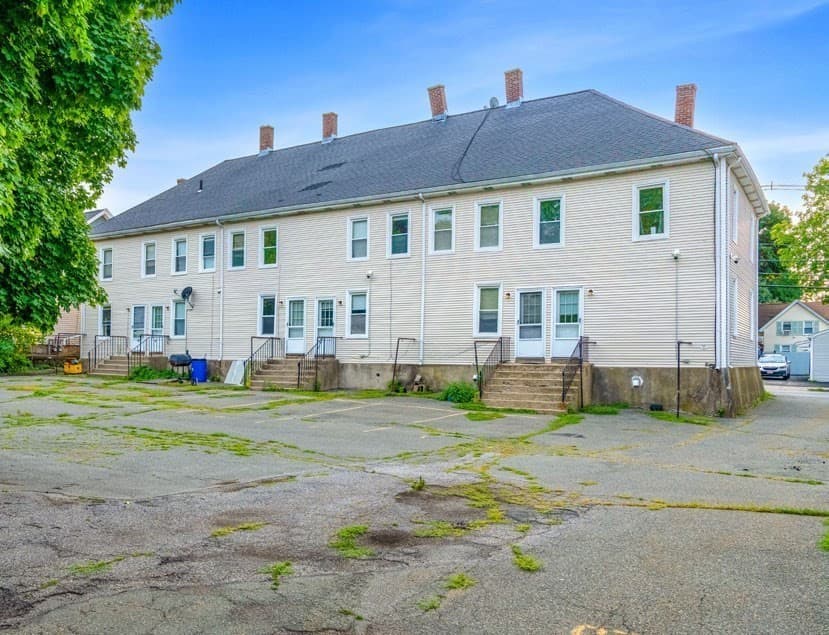 5-9 Family at 34-44 Cedar, Waltham MA 02453, Waltham, photo 6 of 20