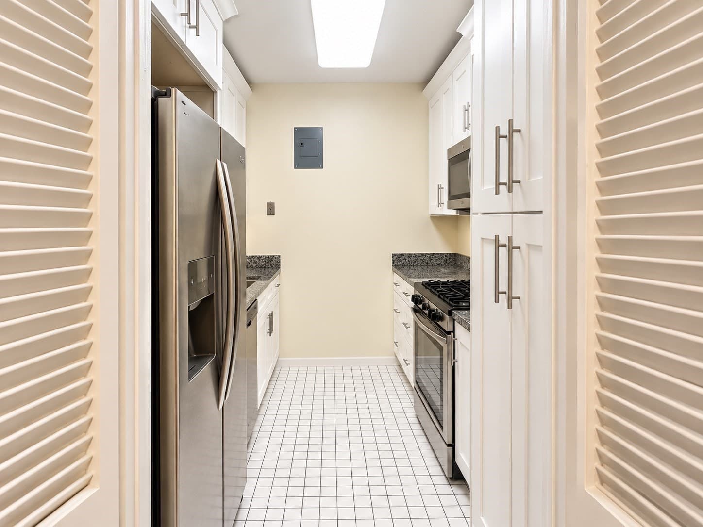 Condominium at 65 E India Row # 29H, Boston MA 02110, Boston, photo 10 of 15
