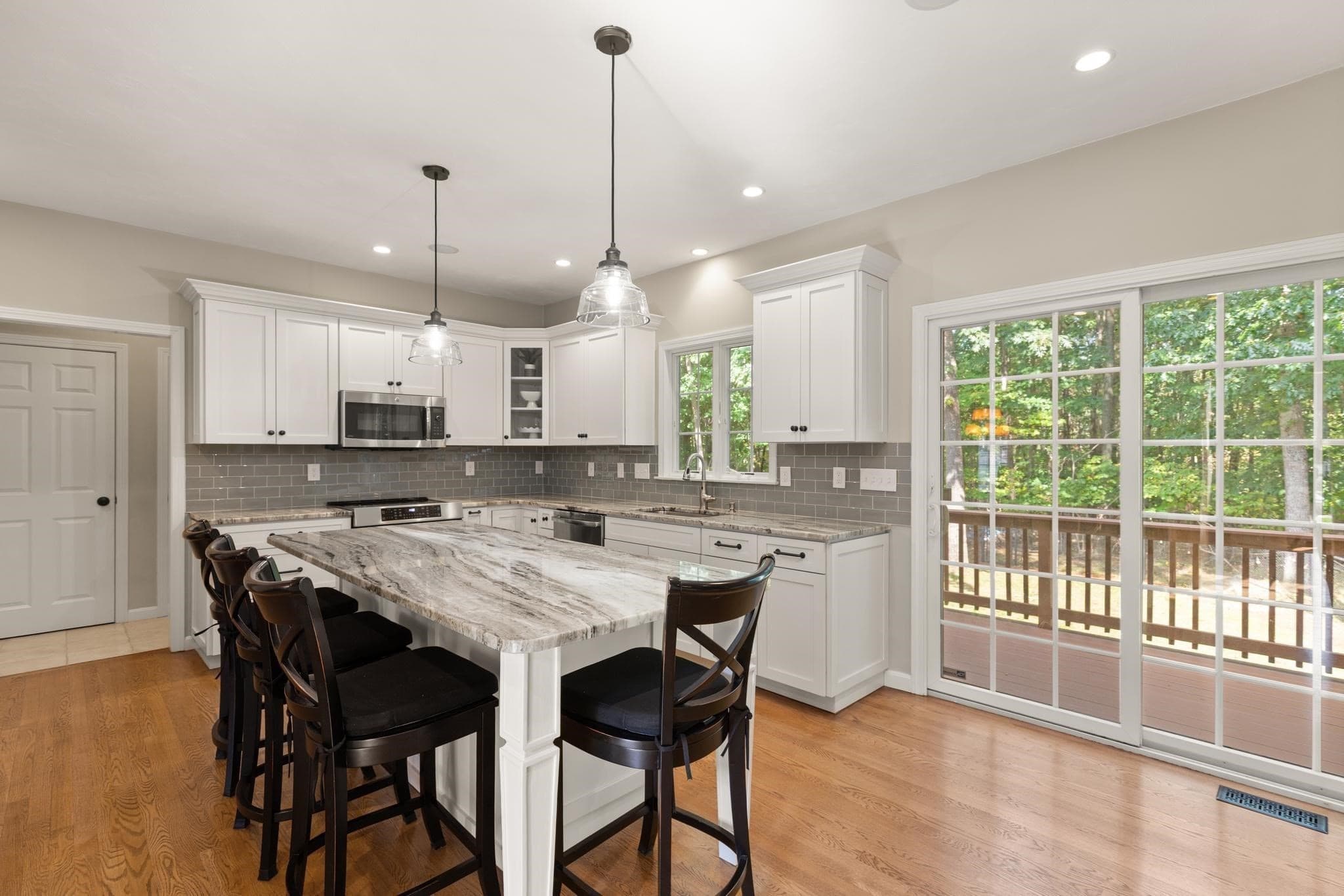 Single Family Residence at 19 Acorn Rd, Easton MA 02356, Easton, photo 8 of 38