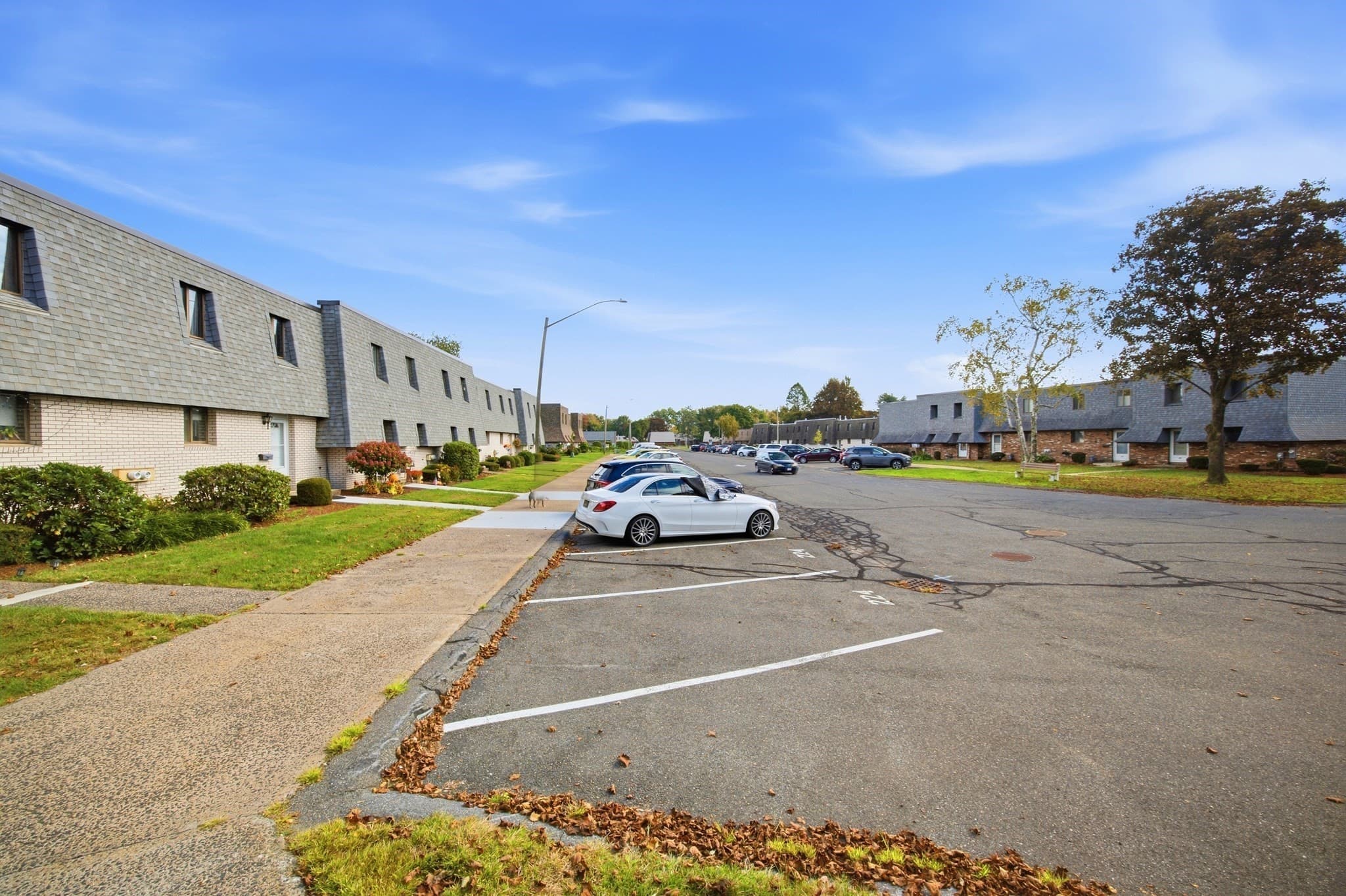 Condominium at 220 Beekman Dr # 220, Agawam MA 01001, Agawam, photo 3 of 29
