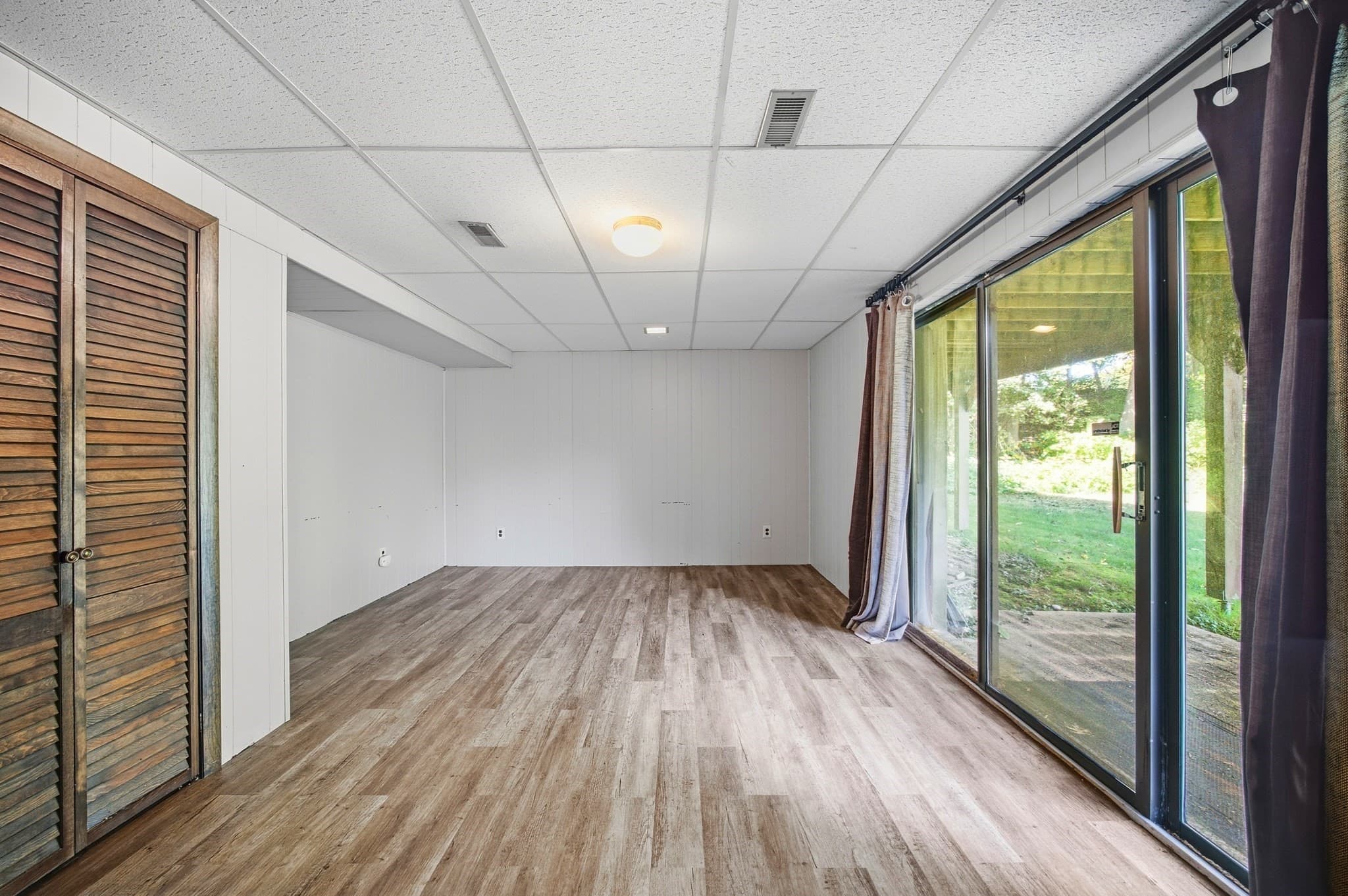 Condominium at 220 Beekman Dr # 220, Agawam MA 01001, Agawam, photo 28 of 29