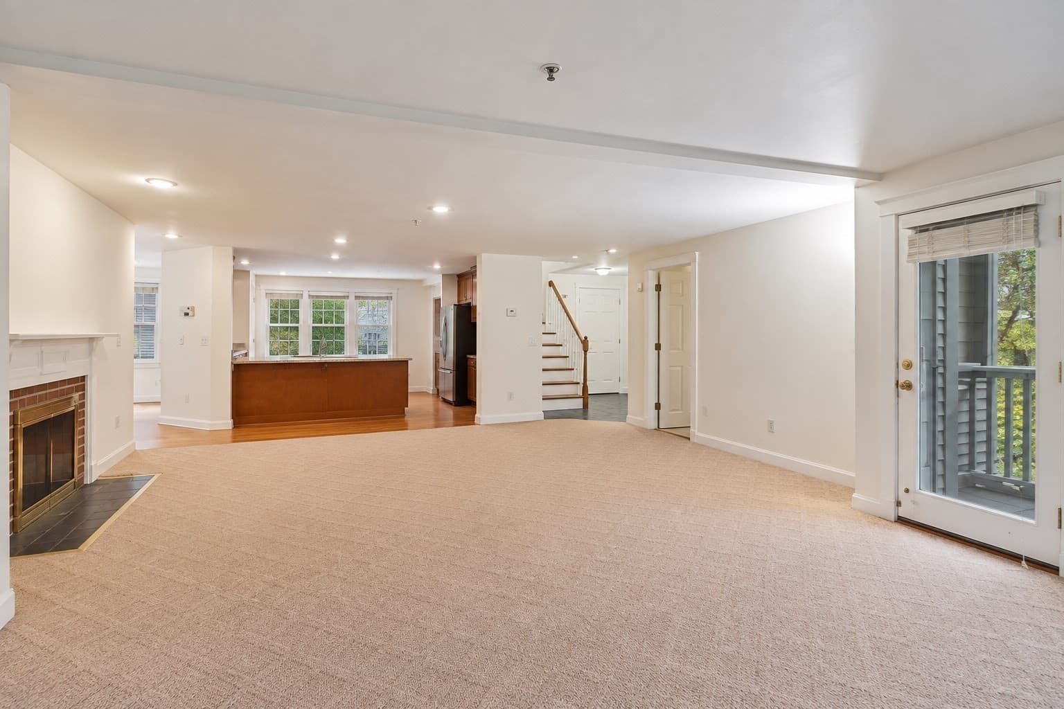 Condominium at 17 Wintergreen Ct # 17, Lunenburg MA 01462, Lunenburg, photo 20 of 42