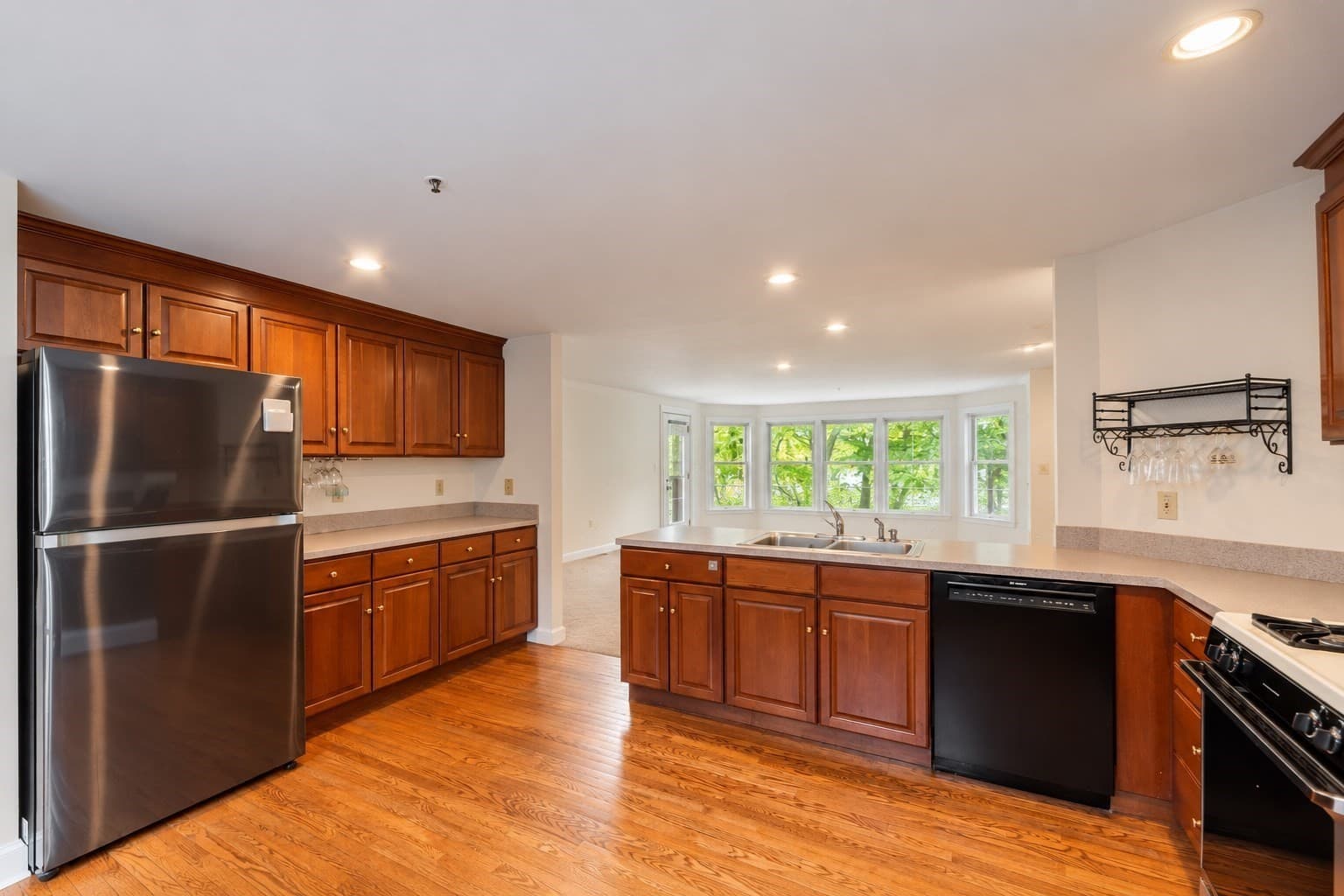 Condominium at 17 Wintergreen Ct # 17, Lunenburg MA 01462, Lunenburg, photo 24 of 42