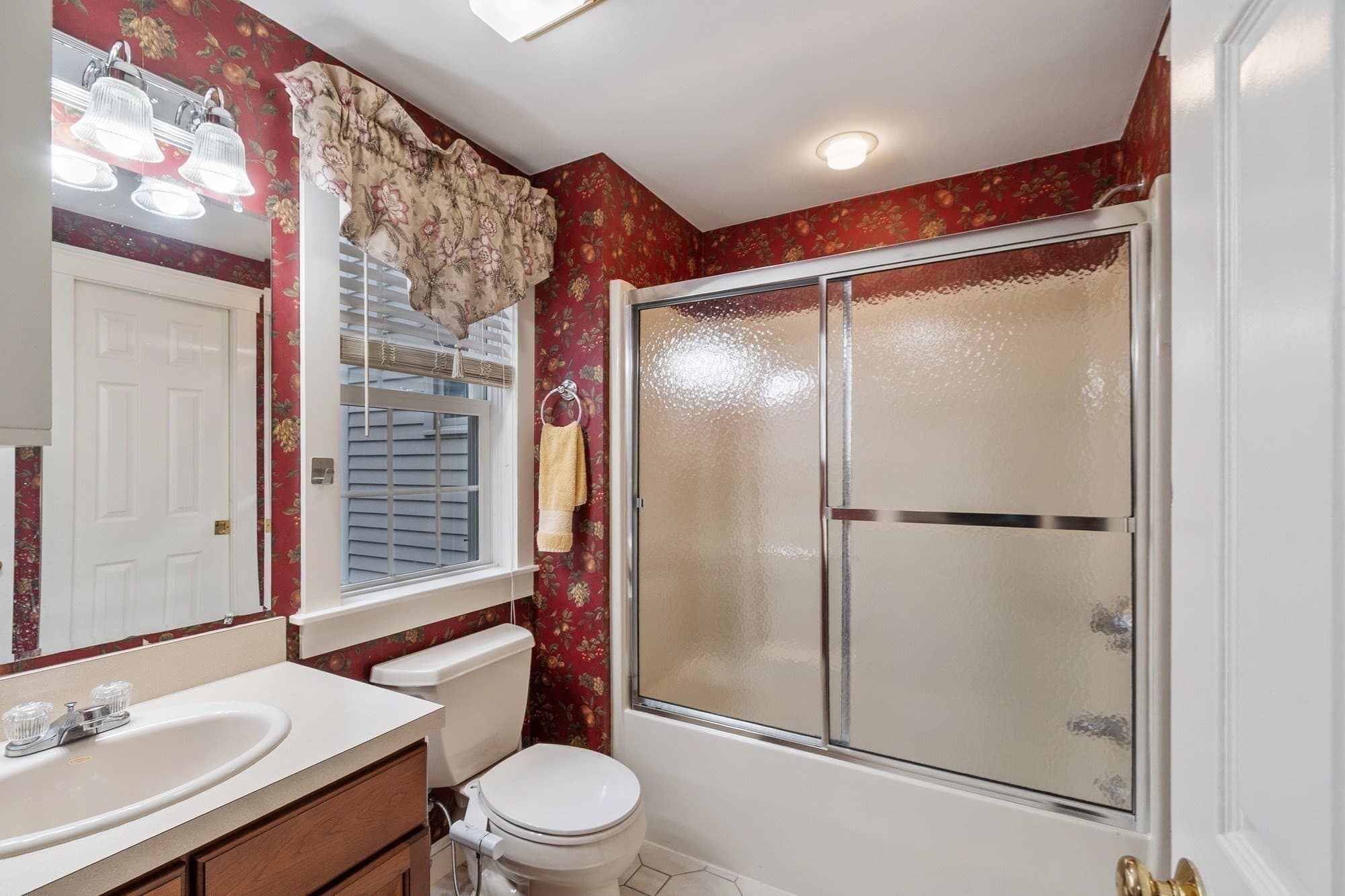Condominium at 17 Wintergreen Ct # 17, Lunenburg MA 01462, Lunenburg, photo 29 of 42