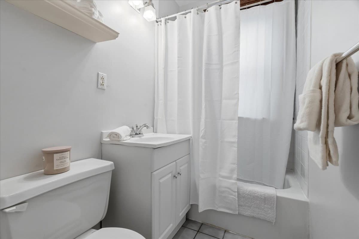 Condominium at 12 Ransom Rd # 10, Boston MA 02135, Boston, photo 7 of 9