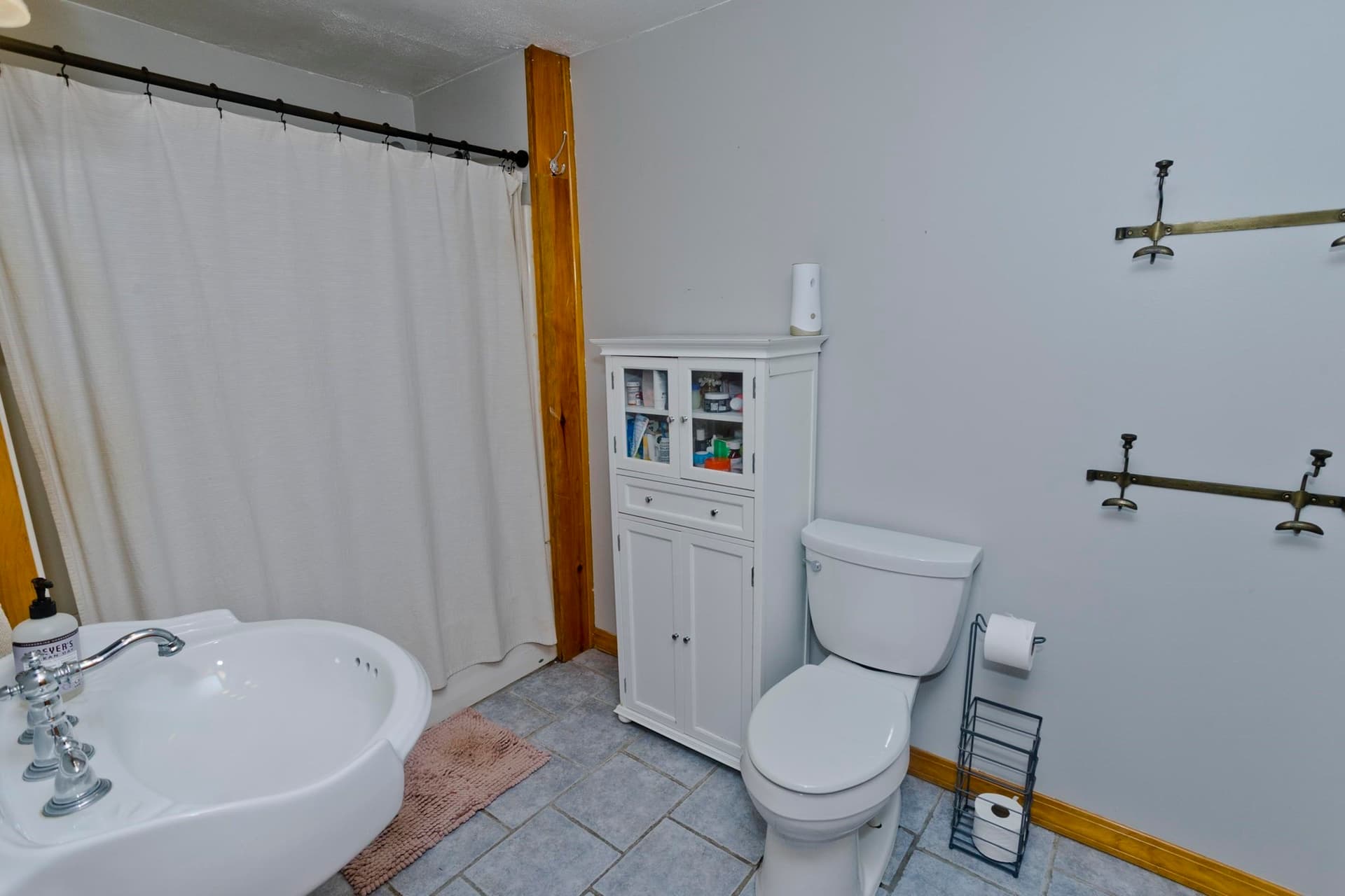 Single Family Residence at 122 Hartford Ter, Springfield MA 01118, photo 16 of 29