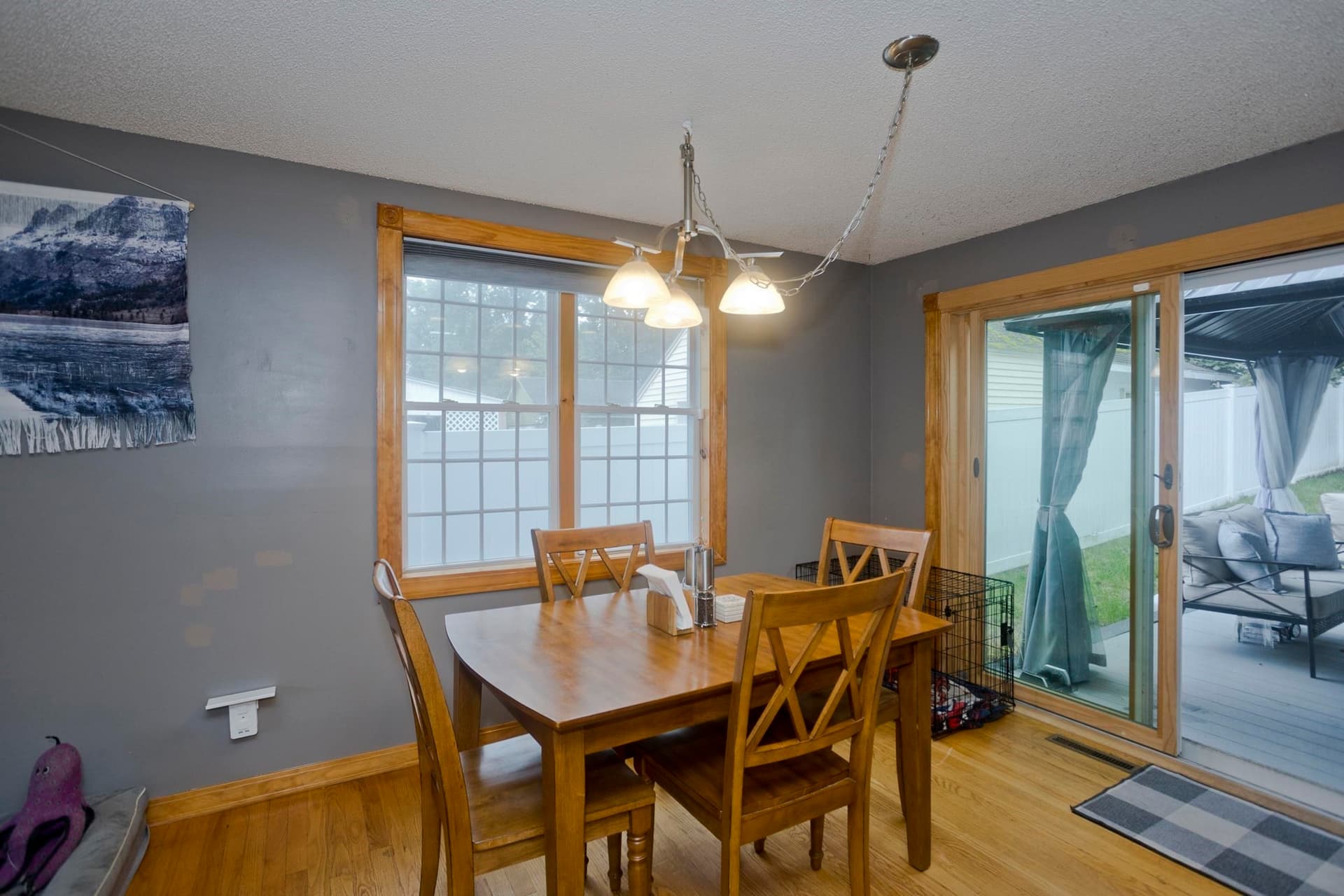 Single Family Residence at 122 Hartford Ter, Springfield MA 01118, photo 8 of 29