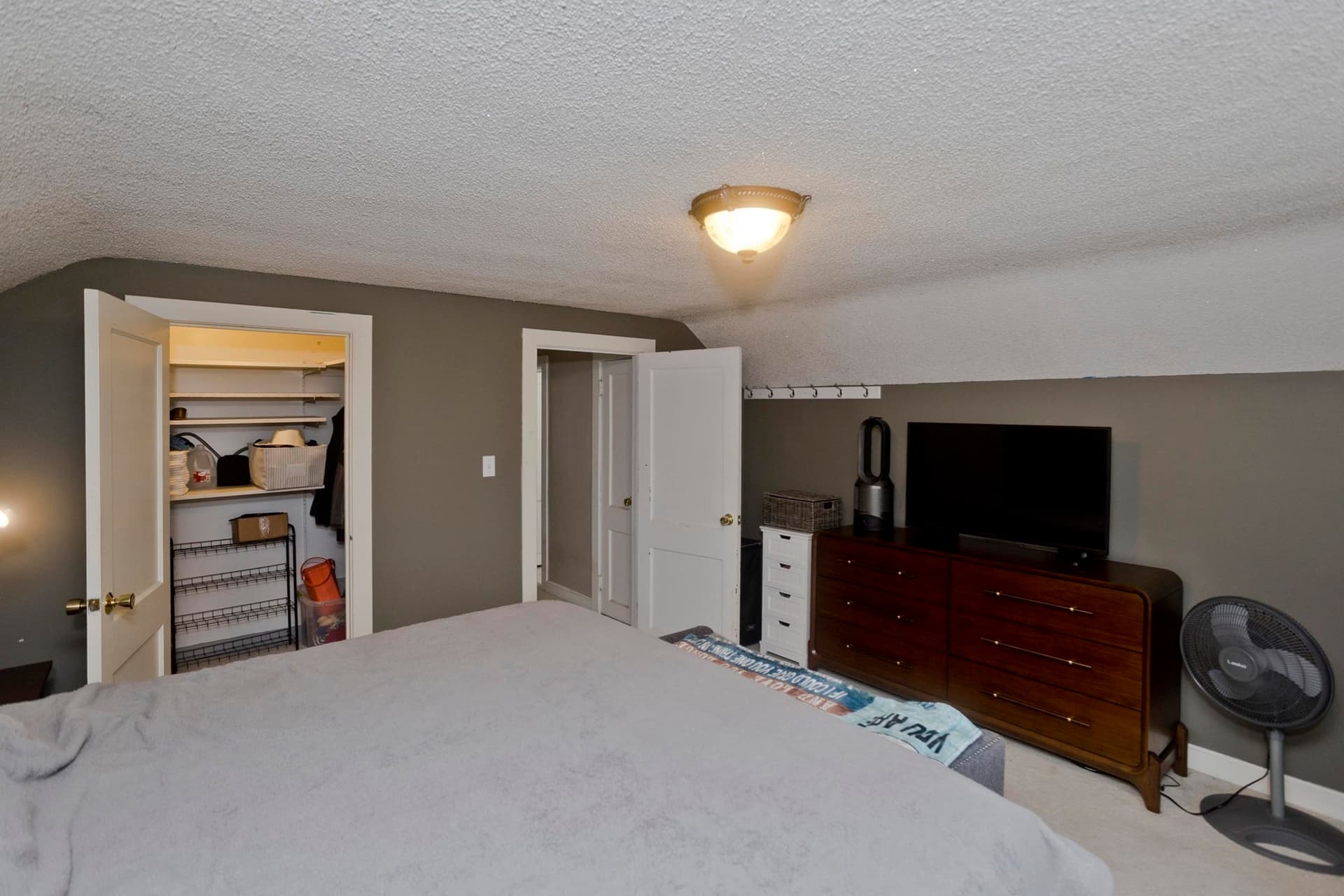 Single Family Residence at 122 Hartford Ter, Springfield MA 01118, photo 21 of 29