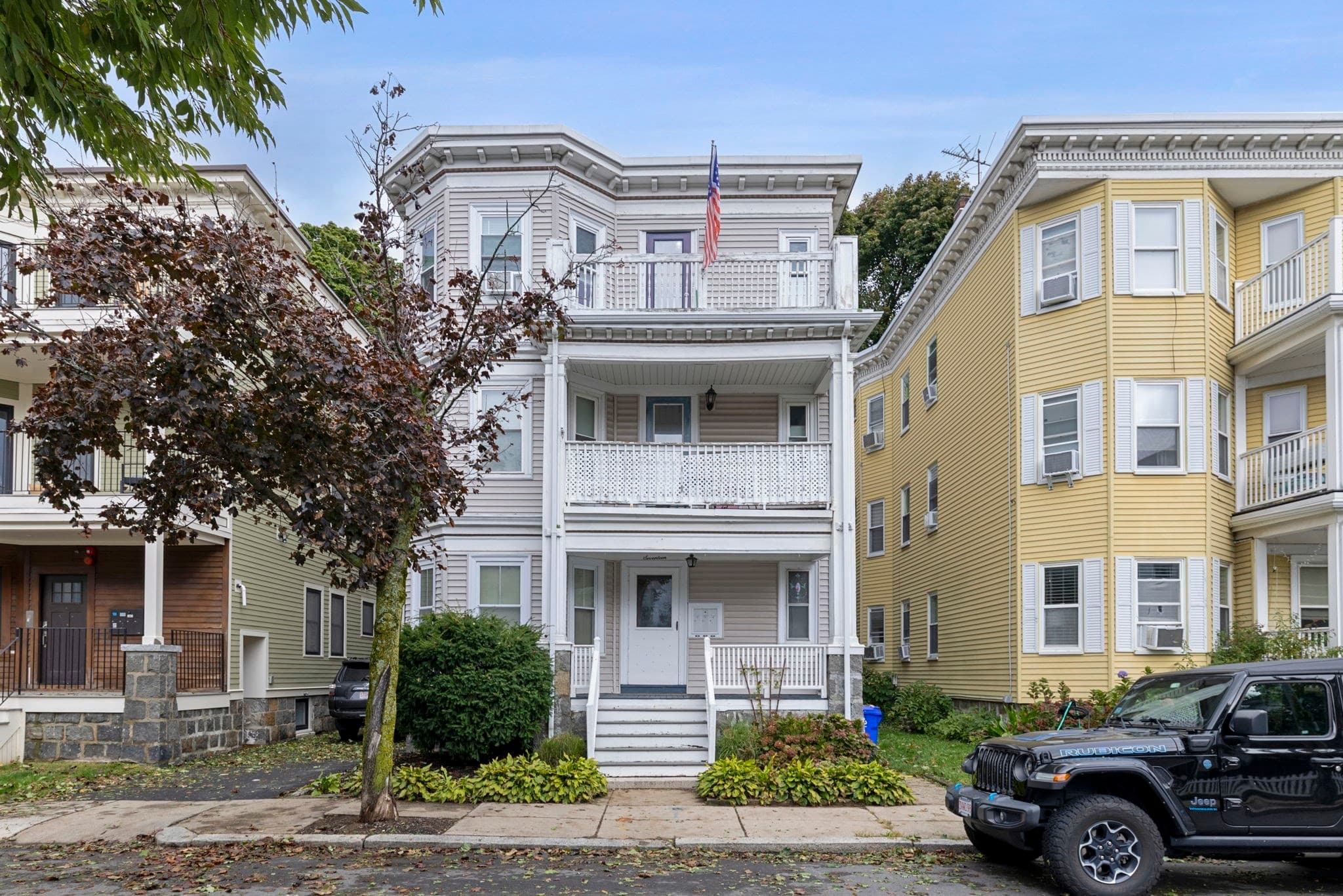 17 Victoria St # 3, Boston MA 02125