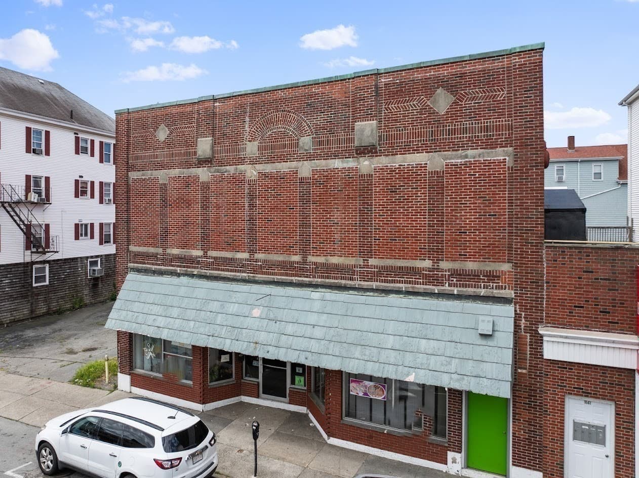 Commercial Sale at 1637 Acushnet Ave, New Bedford MA 02746, New Bedford, photo 2 of 34