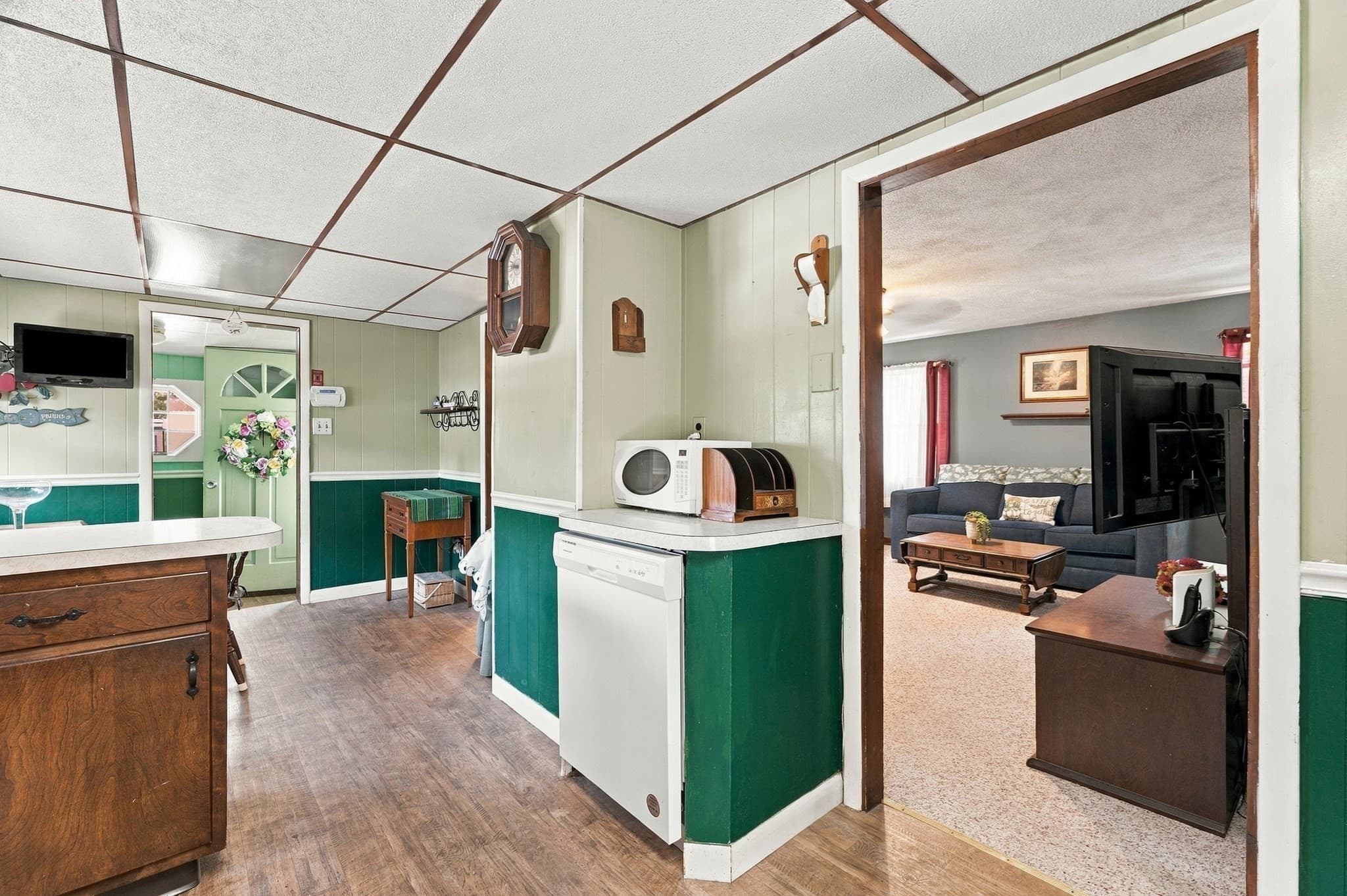 Single Family Residence at 69 Randolph Ave, Attleboro MA 02703, Attleboro, photo 9 of 35