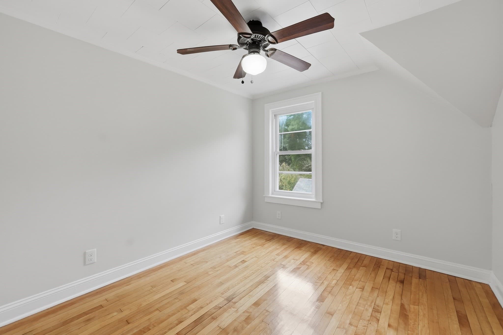 2 Family - 2 Units Side by Side at 13-15 Maple St, Northbridge MA 01588, photo 34 of 42