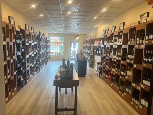 Commercial Sale at 154 Front St # 1, Marion MA 02738, Marion, photo 4 of 7
