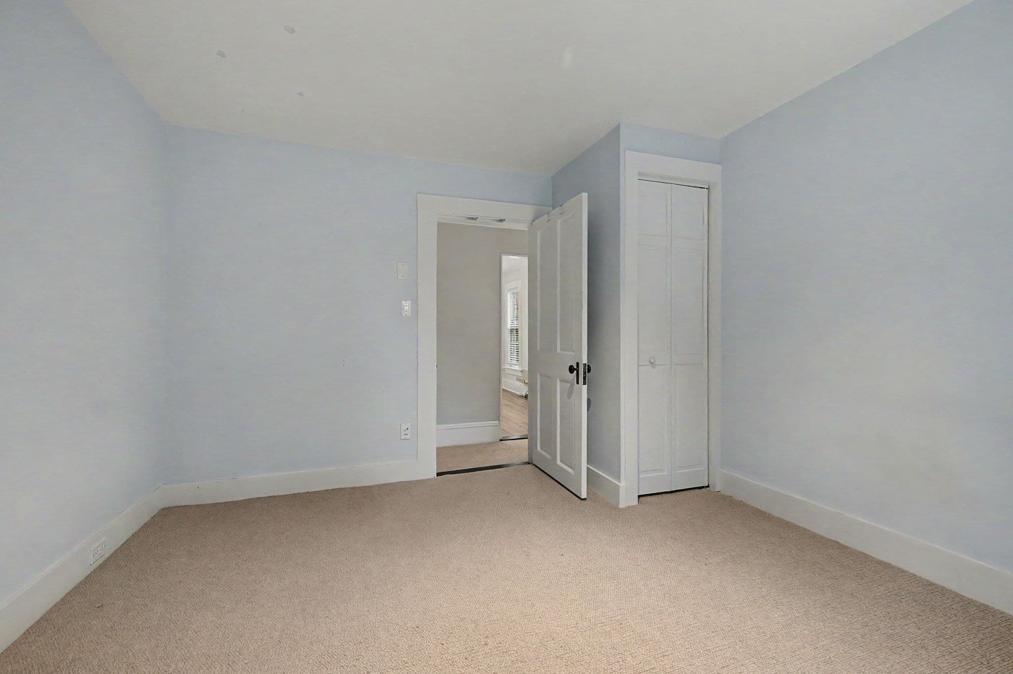 Single Family Residence at 33 Gaylord St, Amherst MA 01002, Amherst, photo 27 of 42