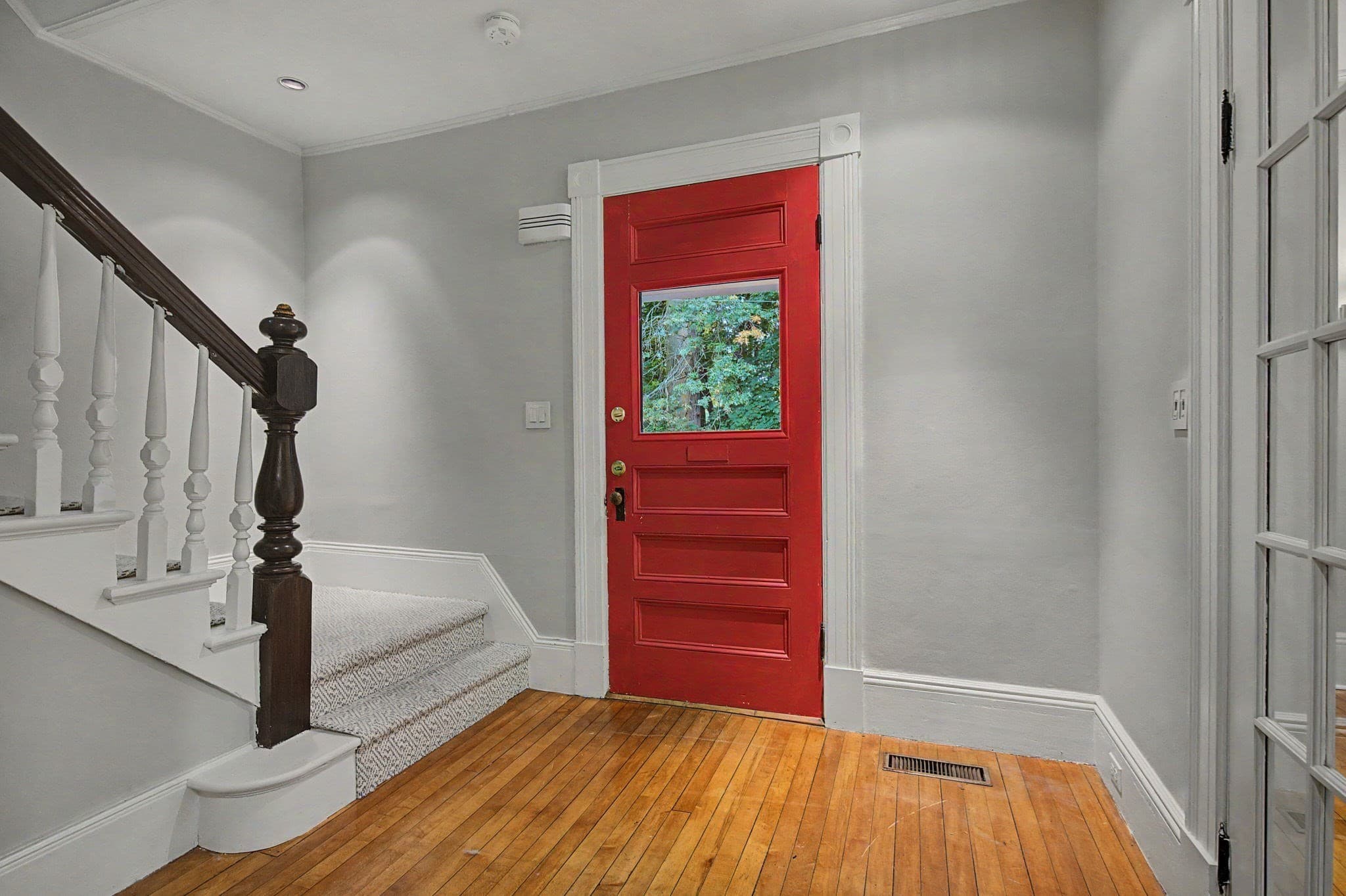 Single Family Residence at 33 Gaylord St, Amherst MA 01002, Amherst, photo 5 of 42