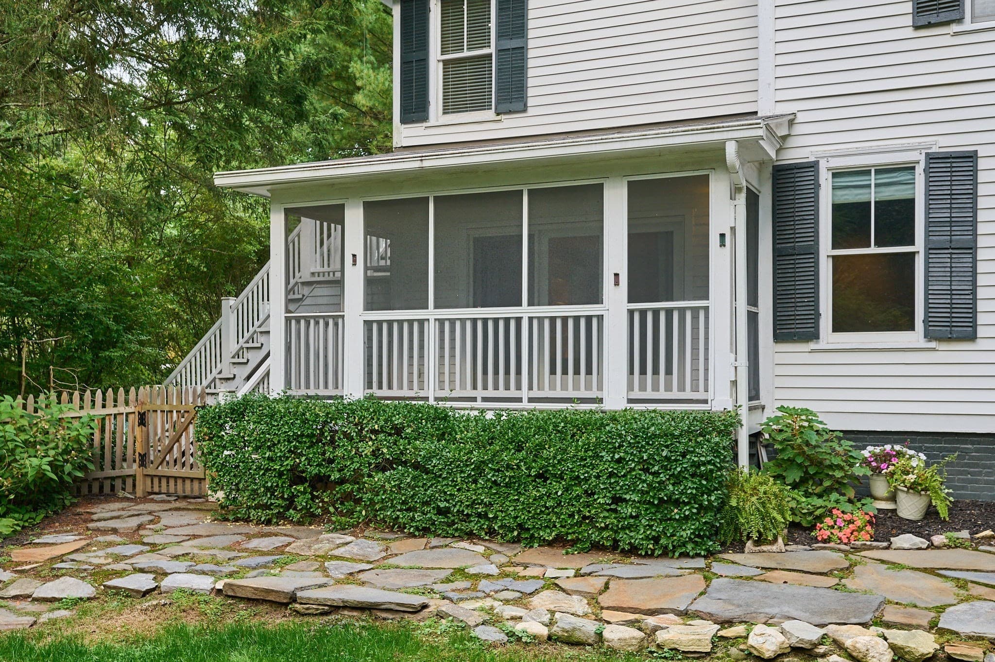 Single Family Residence at 33 Gaylord St, Amherst MA 01002, Amherst, photo 37 of 42