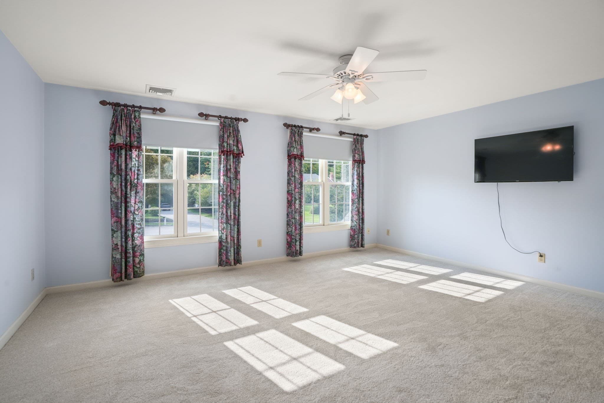 Single Family Residence at 9 Fieldstone Dr, Shrewsbury MA 01545, Shrewsbury, photo 23 of 37