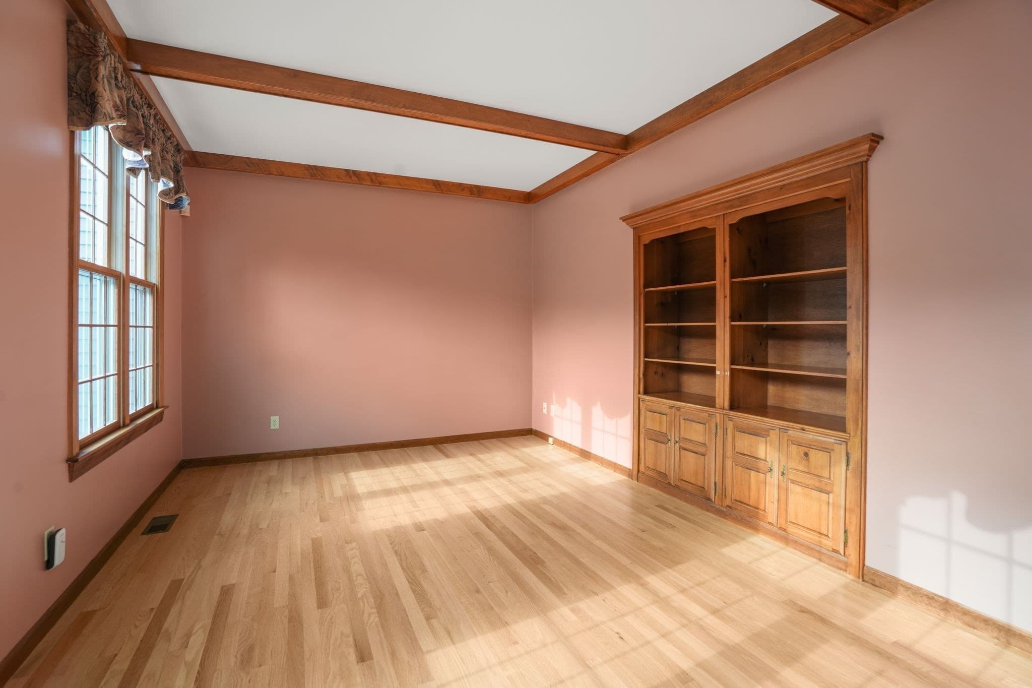 Single Family Residence at 9 Fieldstone Dr, Shrewsbury MA 01545, Shrewsbury, photo 20 of 37