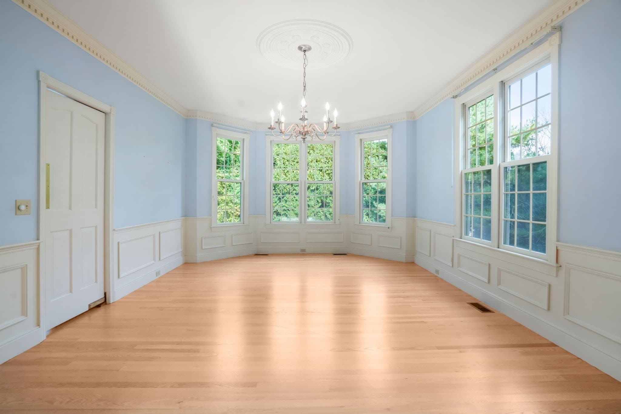 Single Family Residence at 9 Fieldstone Dr, Shrewsbury MA 01545, Shrewsbury, photo 9 of 37
