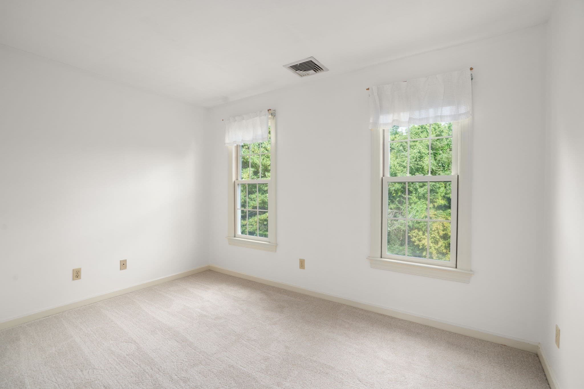 Single Family Residence at 9 Fieldstone Dr, Shrewsbury MA 01545, Shrewsbury, photo 30 of 37