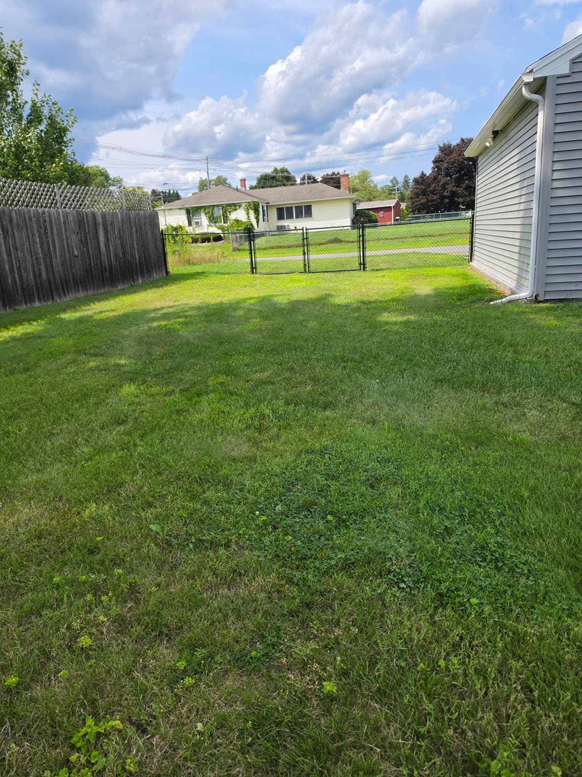Residential at 50 Upland Road, Holyoke MA 01040, Holyoke, photo 10 of 10