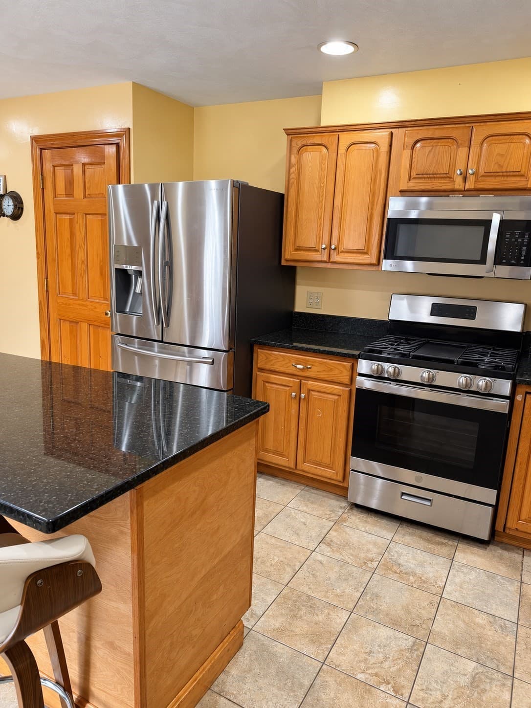 Single Family Residence at 12 Pine St, Rehoboth MA 02769, Rehoboth, photo 6 of 19
