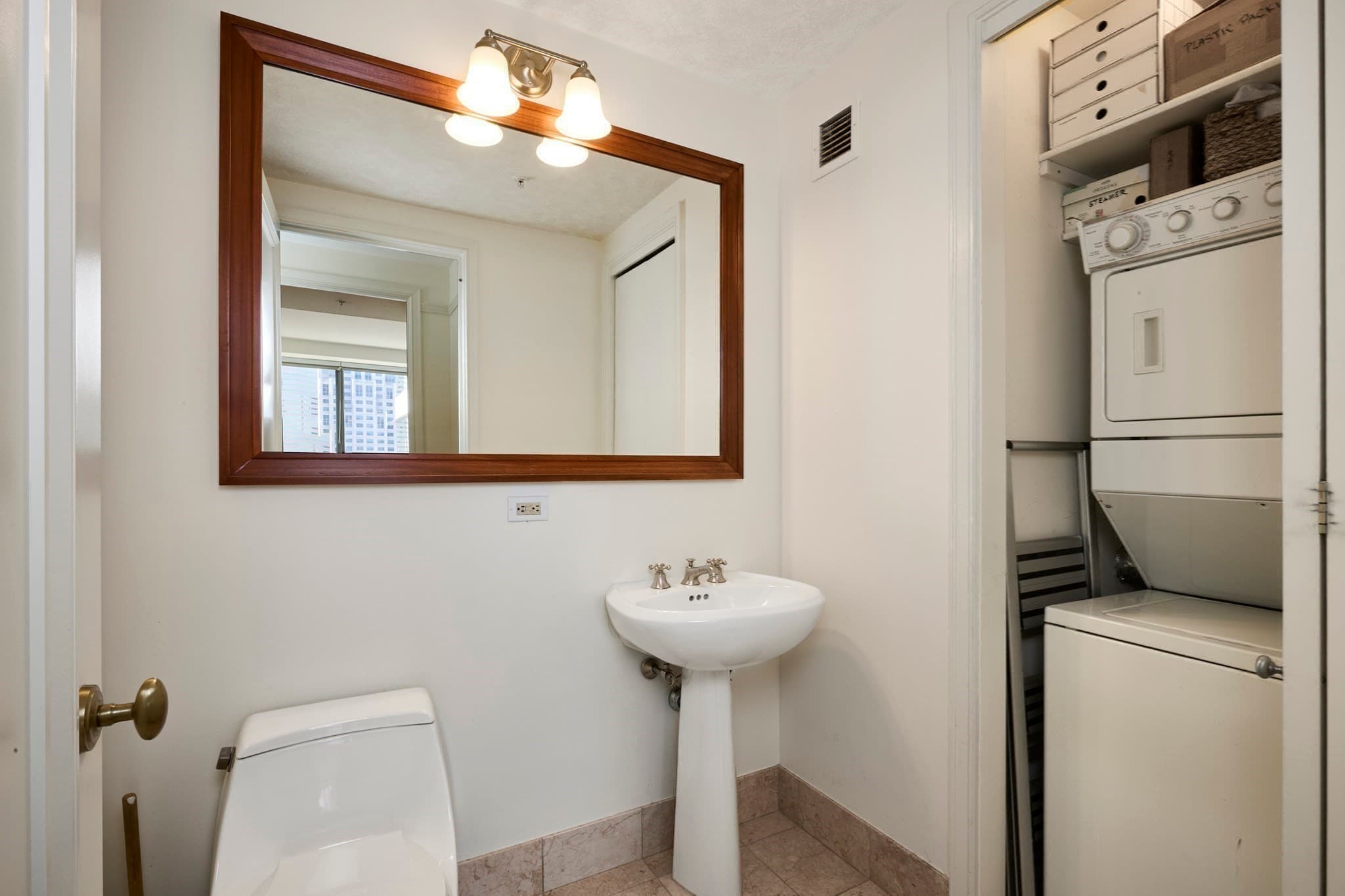 Condominium at 2 Avery # 22A, Boston MA 02111, Boston, photo 6 of 21