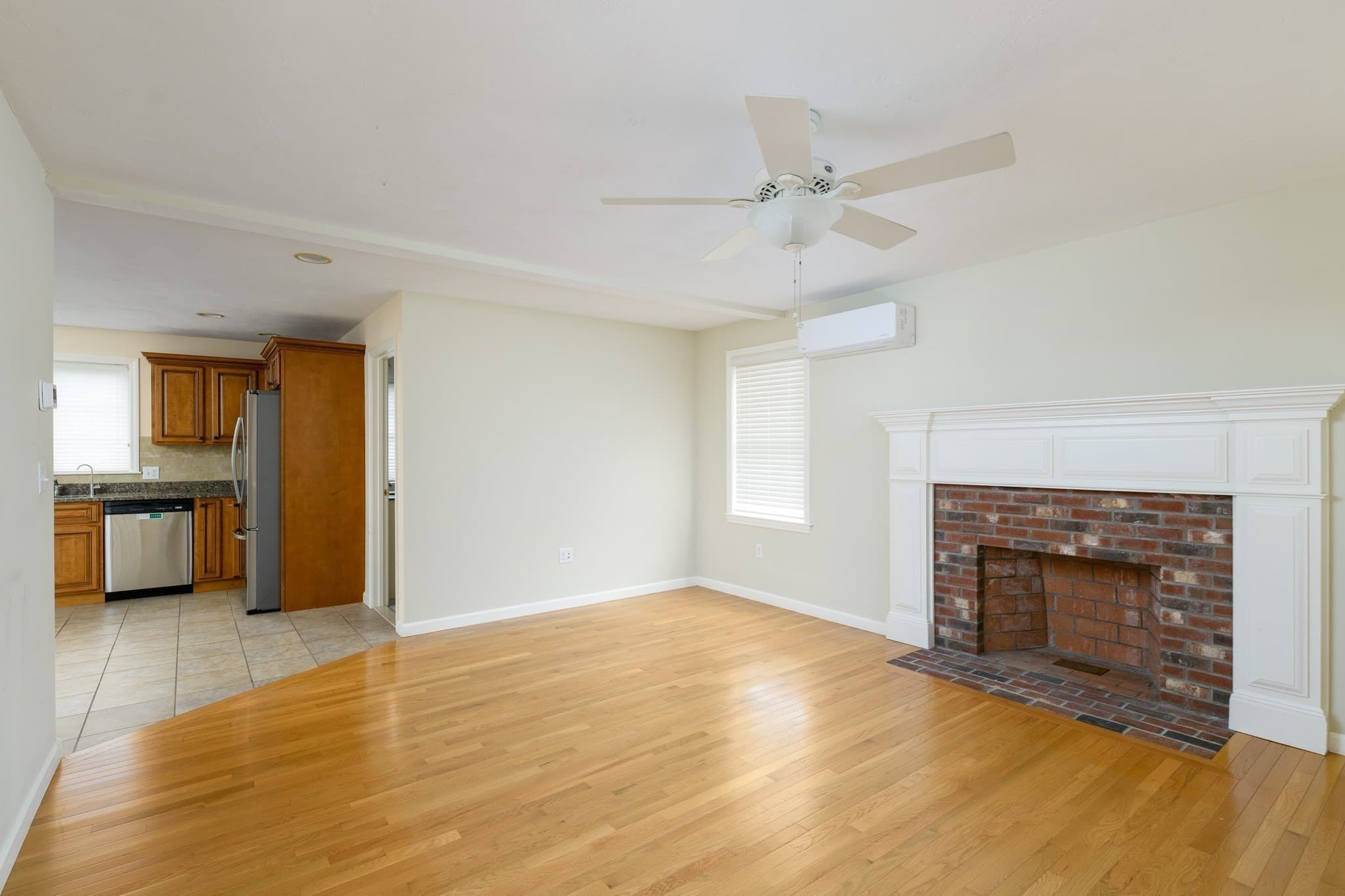 Single Family Residence at 249 Pleasantdale Rd, Rutland MA 01543, Rutland, photo 6 of 29