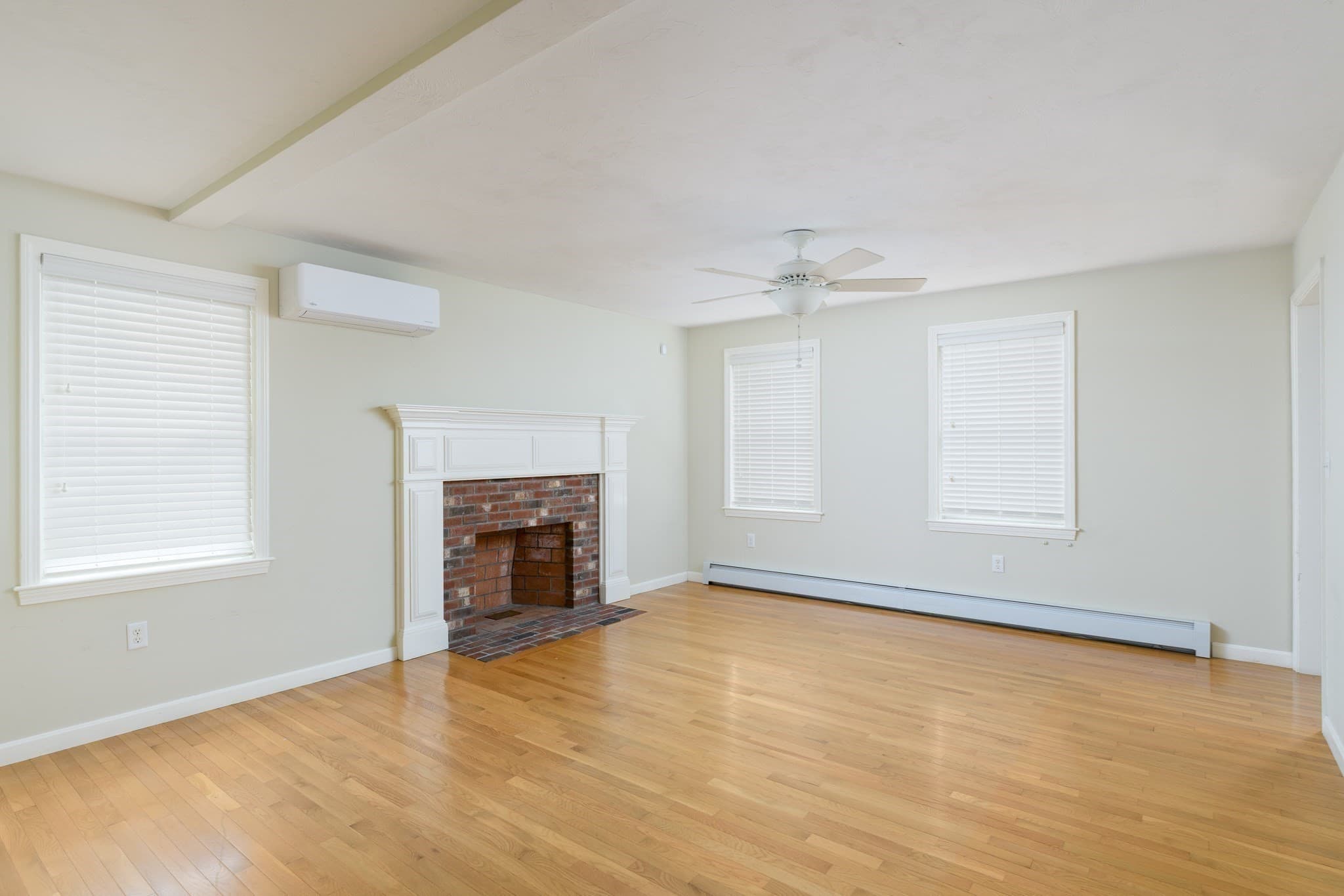 Single Family Residence at 249 Pleasantdale Rd, Rutland MA 01543, Rutland, photo 7 of 29