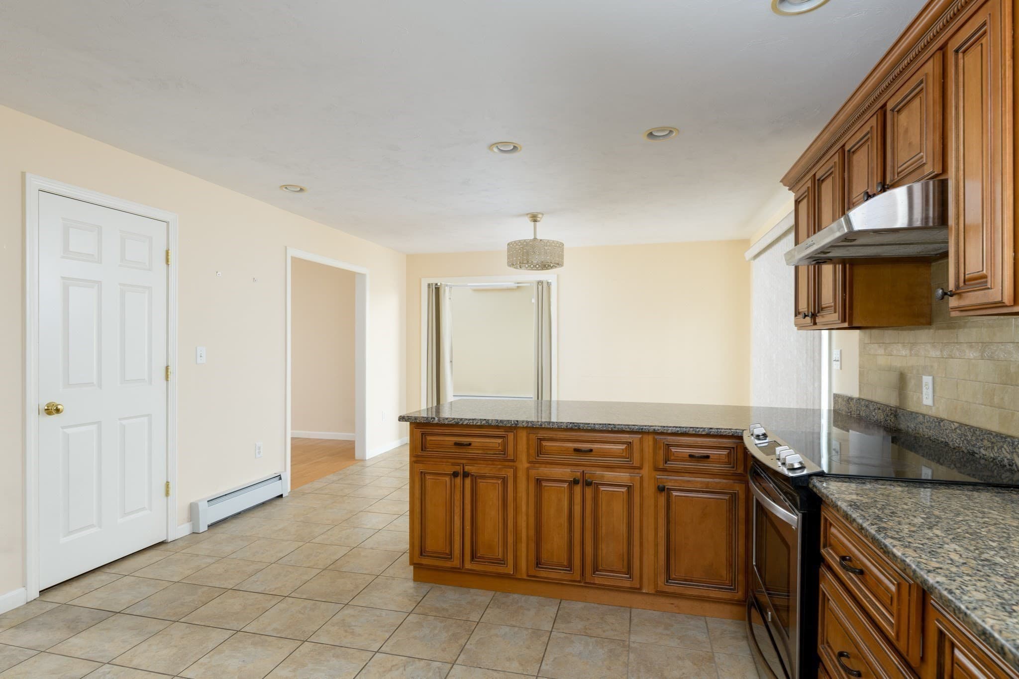 Single Family Residence at 249 Pleasantdale Rd, Rutland MA 01543, Rutland, photo 5 of 29