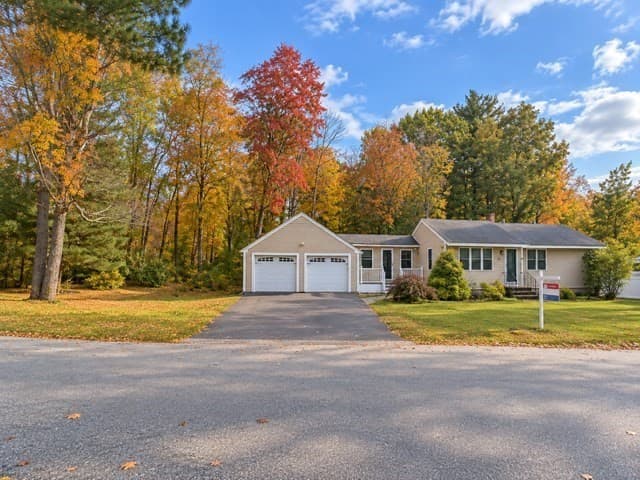 62 Merrill Ave, Haverhill MA 01830