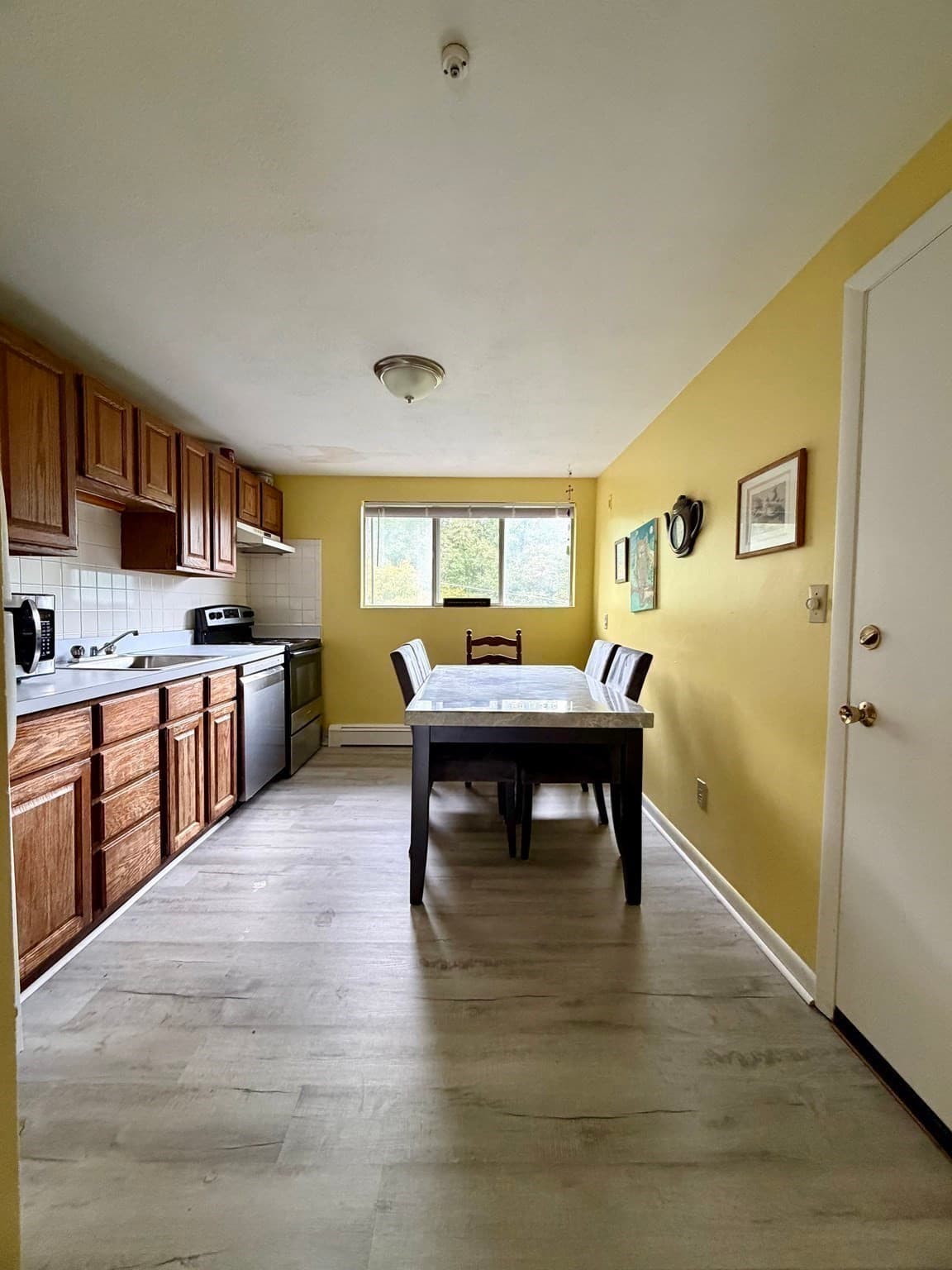 Condominium at 10 Woodcrest Ct # 5, Weymouth MA 02190, Weymouth, photo 3 of 16