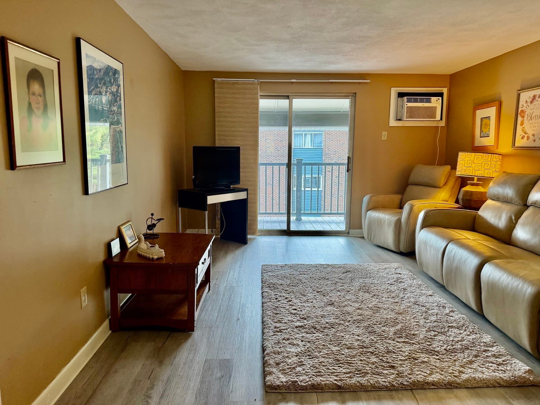 Condominium at 10 Woodcrest Ct # 5, Weymouth MA 02190, Weymouth, photo 5 of 16