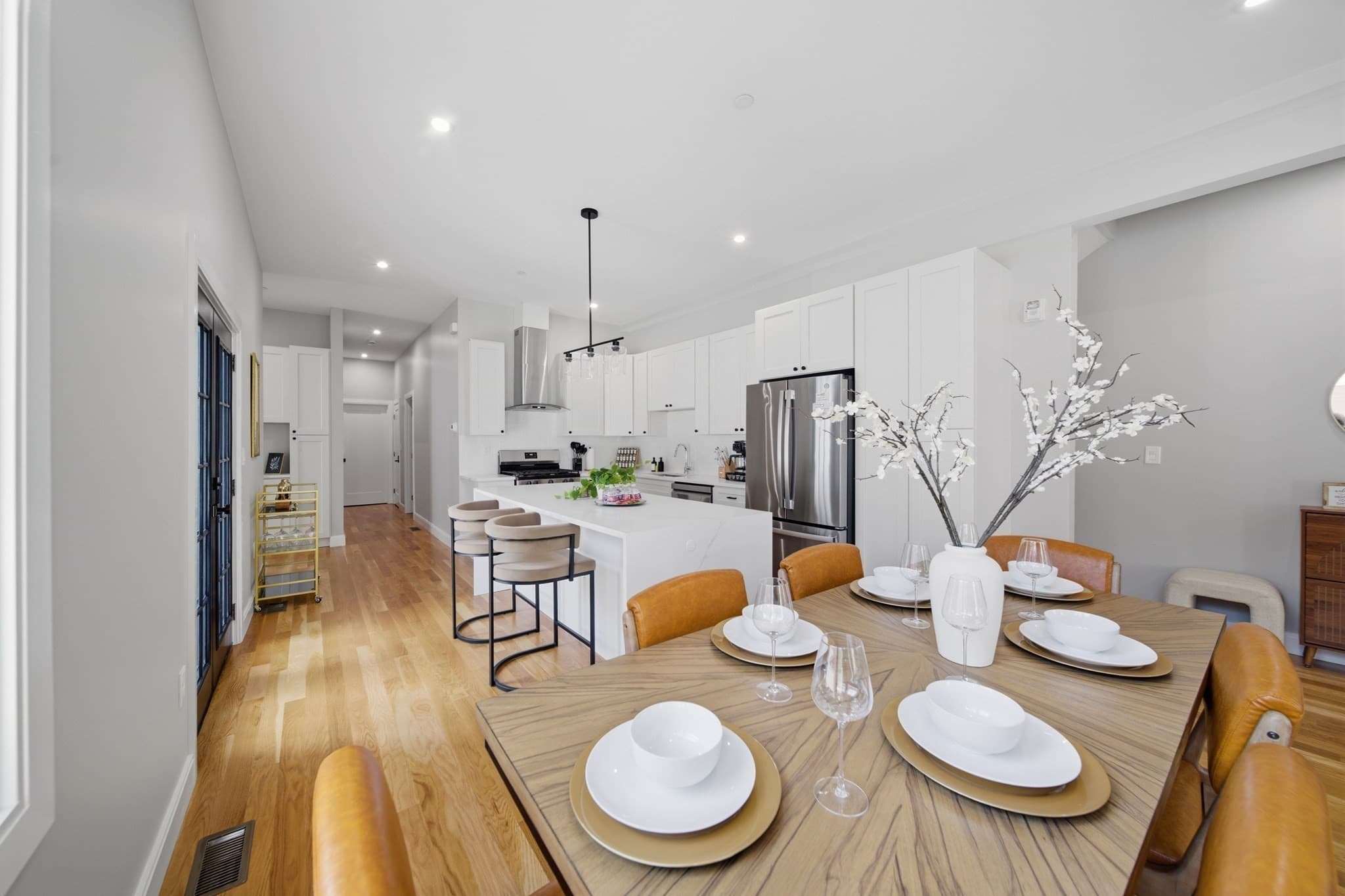 Condominium at 174 Walnut Street # 1, Somerville MA 02145, Somerville, photo 6 of 35