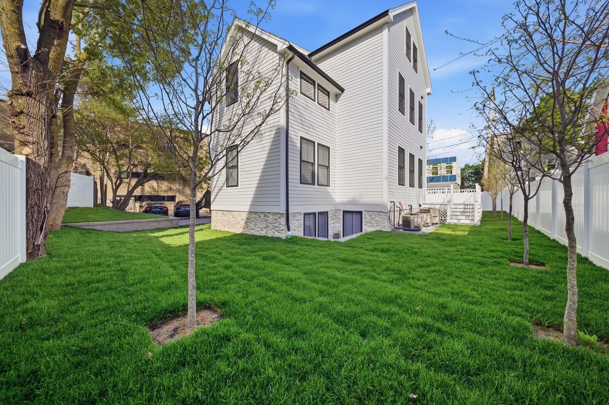 Condominium at 174 Walnut Street # 1, Somerville MA 02145, Somerville, photo 32 of 35